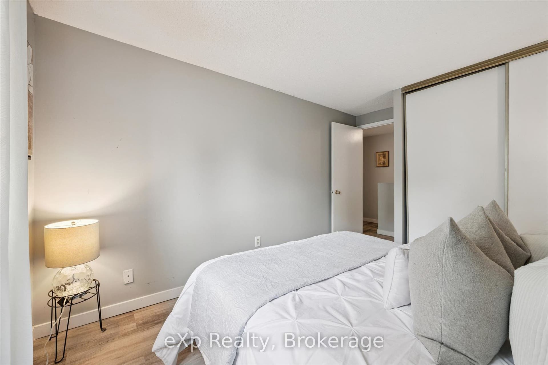 45 Marksam Road, #129, Guelph, Wellington ON N1H 6Y9 45 Marksam Road, #129, Guelph, Wellington ON N1H 6Y9