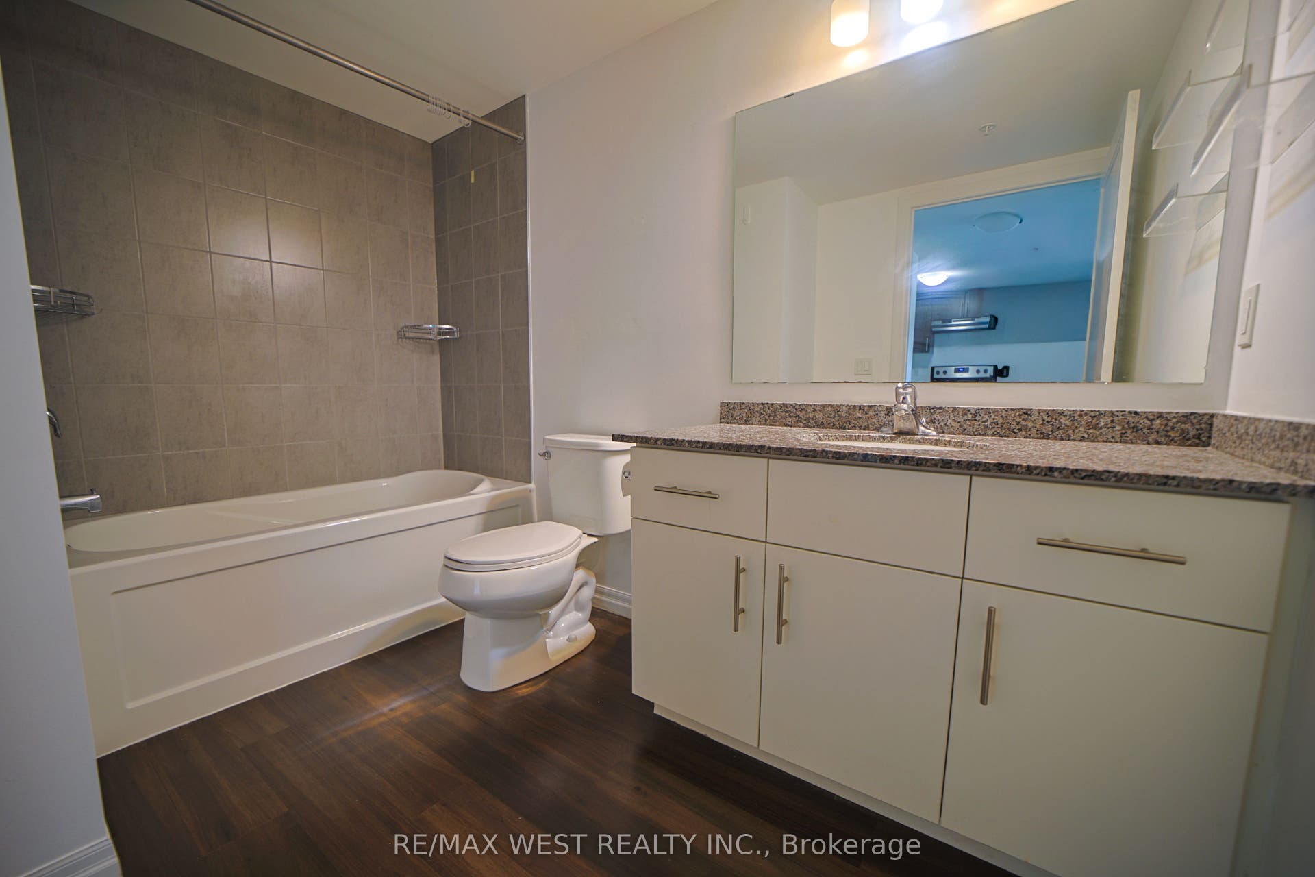 108 SUMMIT RIDGE Drive, Guelph, Wellington ON N1E 0P8 108 SUMMIT RIDGE Drive, Guelph, Wellington ON N1E 0P8