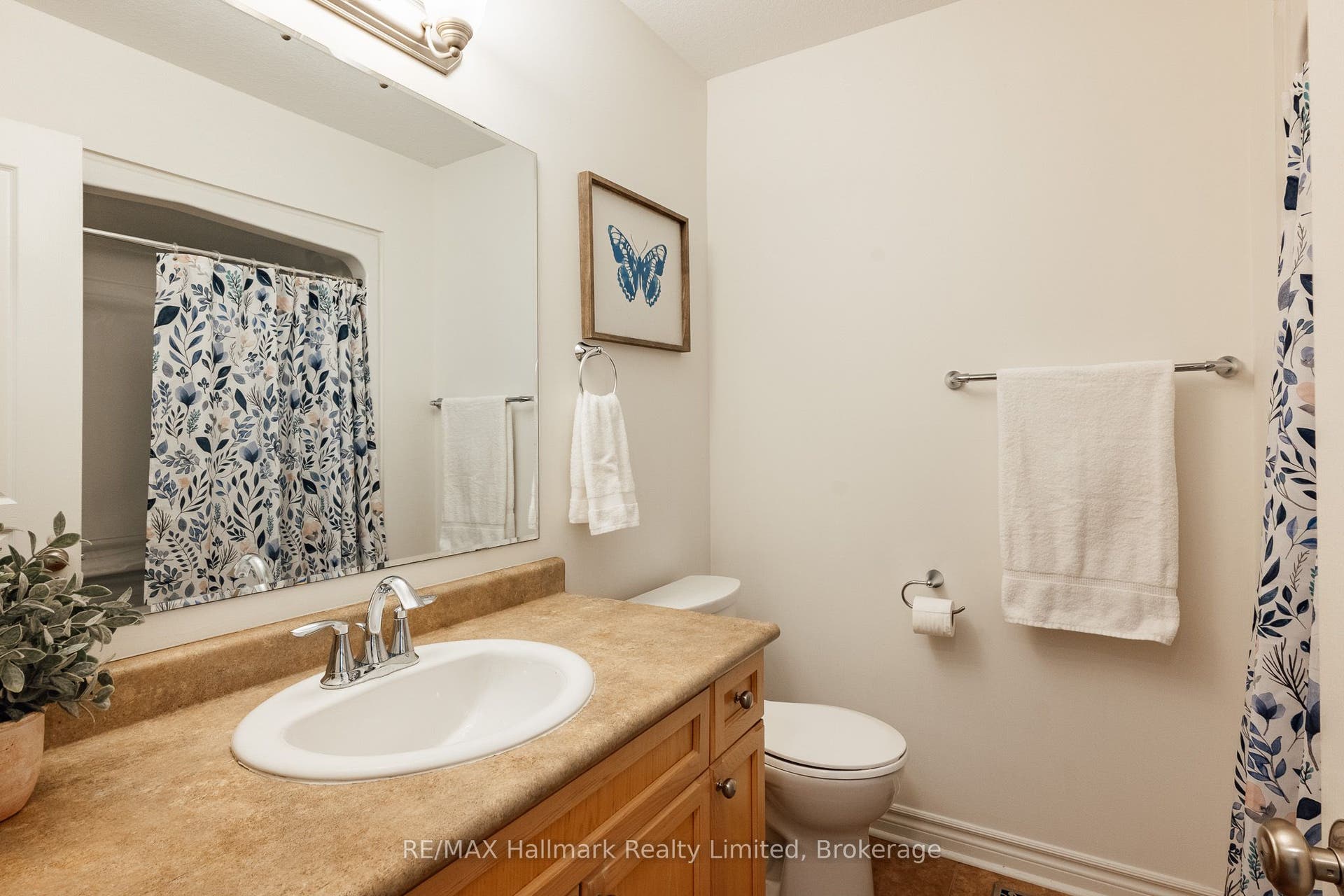 27 Wilkie Crescent, Guelph, Wellington ON N1L 0B1 27 Wilkie Crescent, Guelph, Wellington ON N1L 0B1