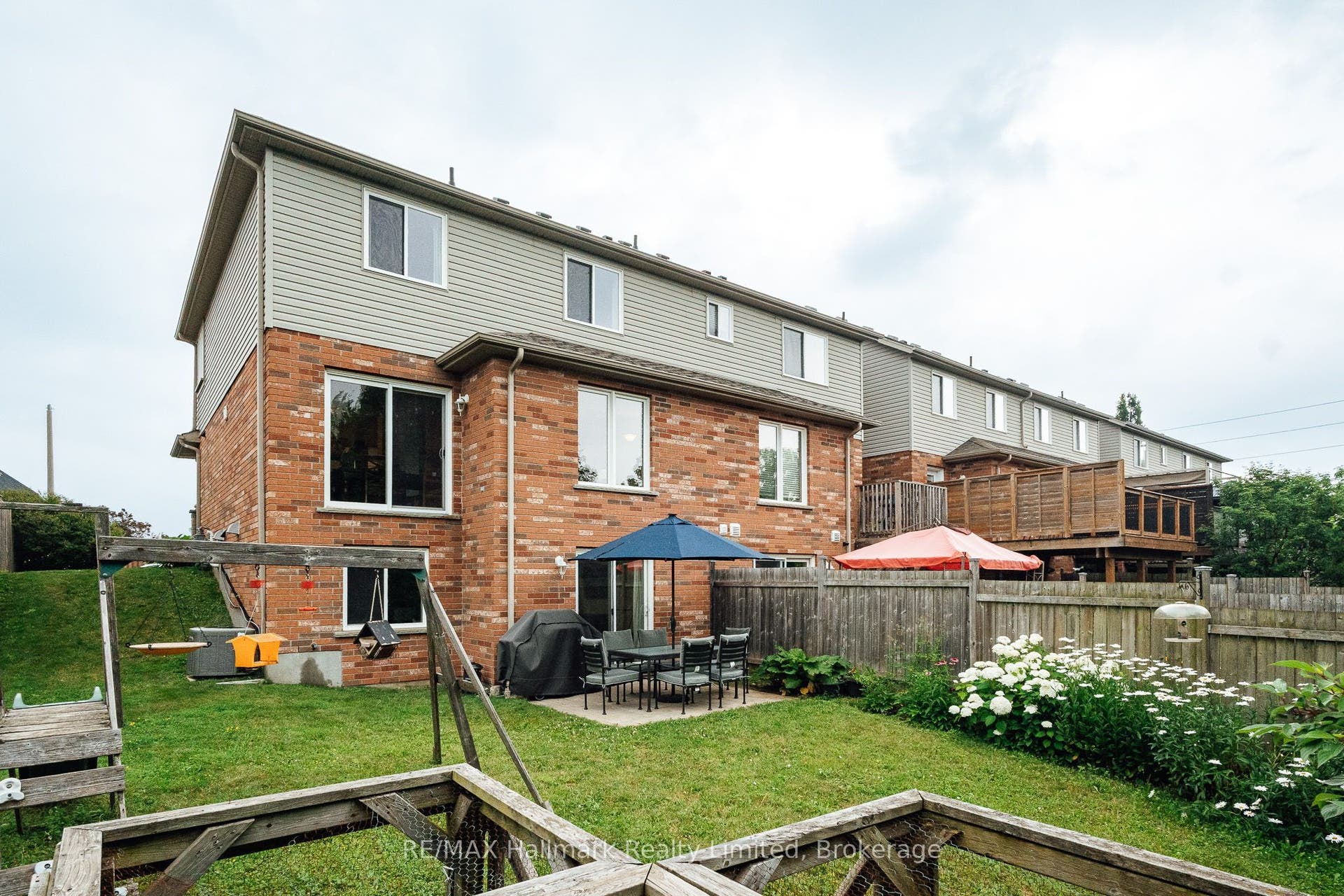 27 Wilkie Crescent, Guelph, Wellington ON N1L 0B1 27 Wilkie Crescent, Guelph, Wellington ON N1L 0B1