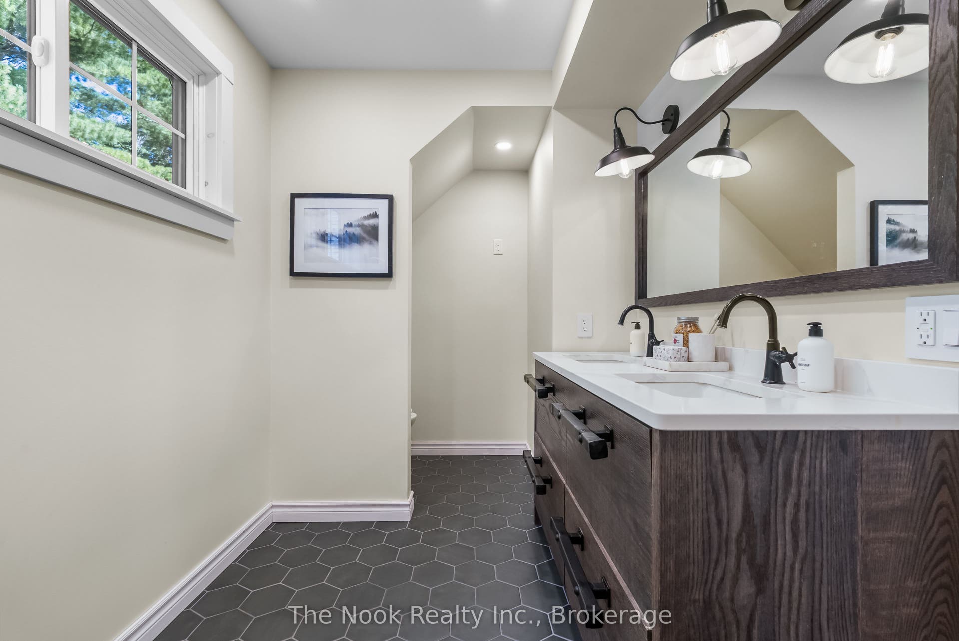 4200 Rice Lake Drive S, Hamilton Township, Northumberland ON L1A 3V6