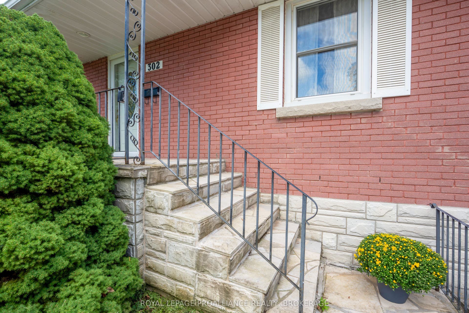 302 Arrowhead Place, Kingston, Frontenac ON K7M 3L3 302 Arrowhead Place, Kingston, Frontenac ON K7M 3L3
