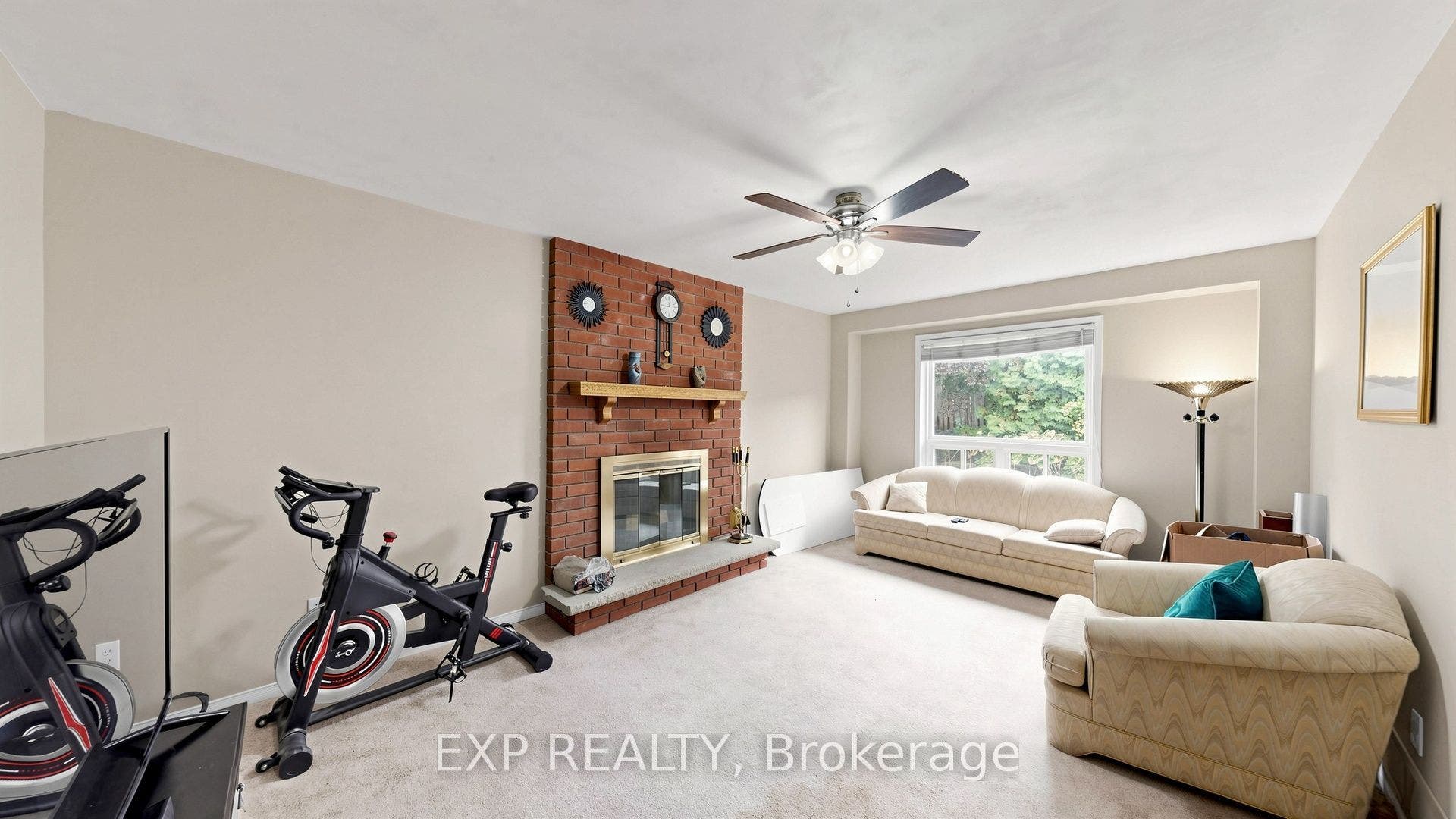 28 Hurlbut Place, Cambridge, Waterloo ON N1T 1L6 28 Hurlbut Place, Cambridge, Waterloo ON N1T 1L6