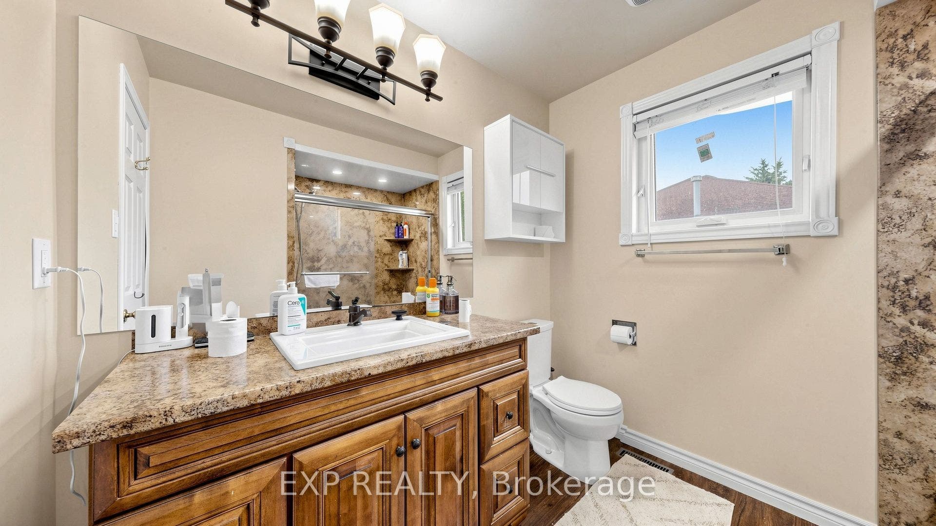28 Hurlbut Place, Cambridge, Waterloo ON N1T 1L6 28 Hurlbut Place, Cambridge, Waterloo ON N1T 1L6