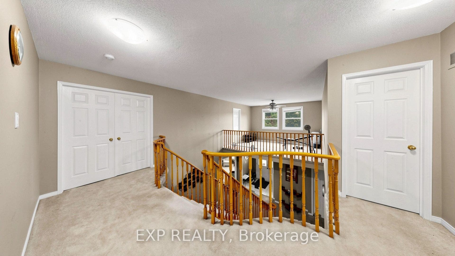 28 Hurlbut Place, Cambridge, Waterloo ON N1T 1L6 28 Hurlbut Place, Cambridge, Waterloo ON N1T 1L6