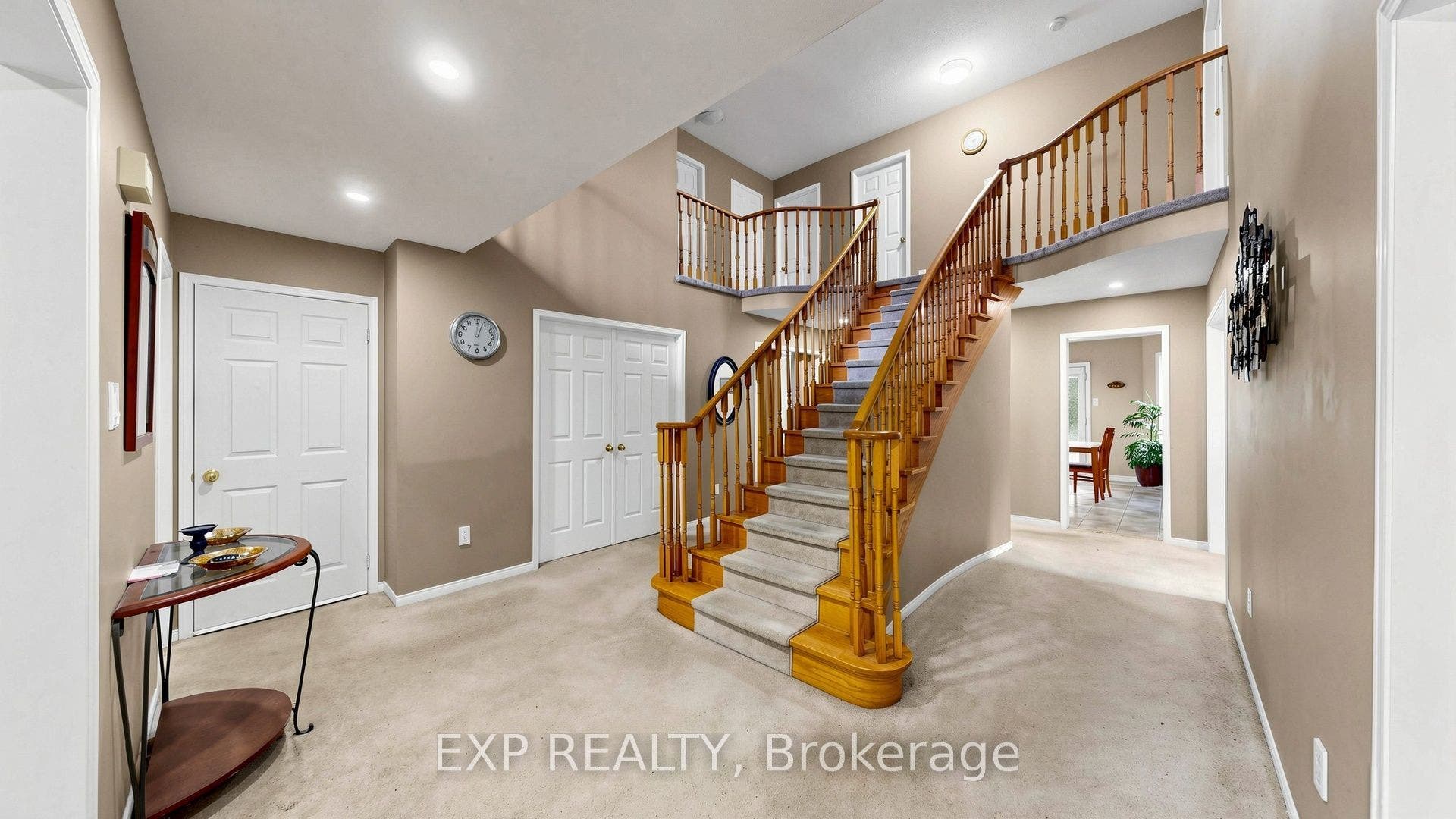 28 Hurlbut Place, Cambridge, Waterloo ON N1T 1L6 28 Hurlbut Place, Cambridge, Waterloo ON N1T 1L6