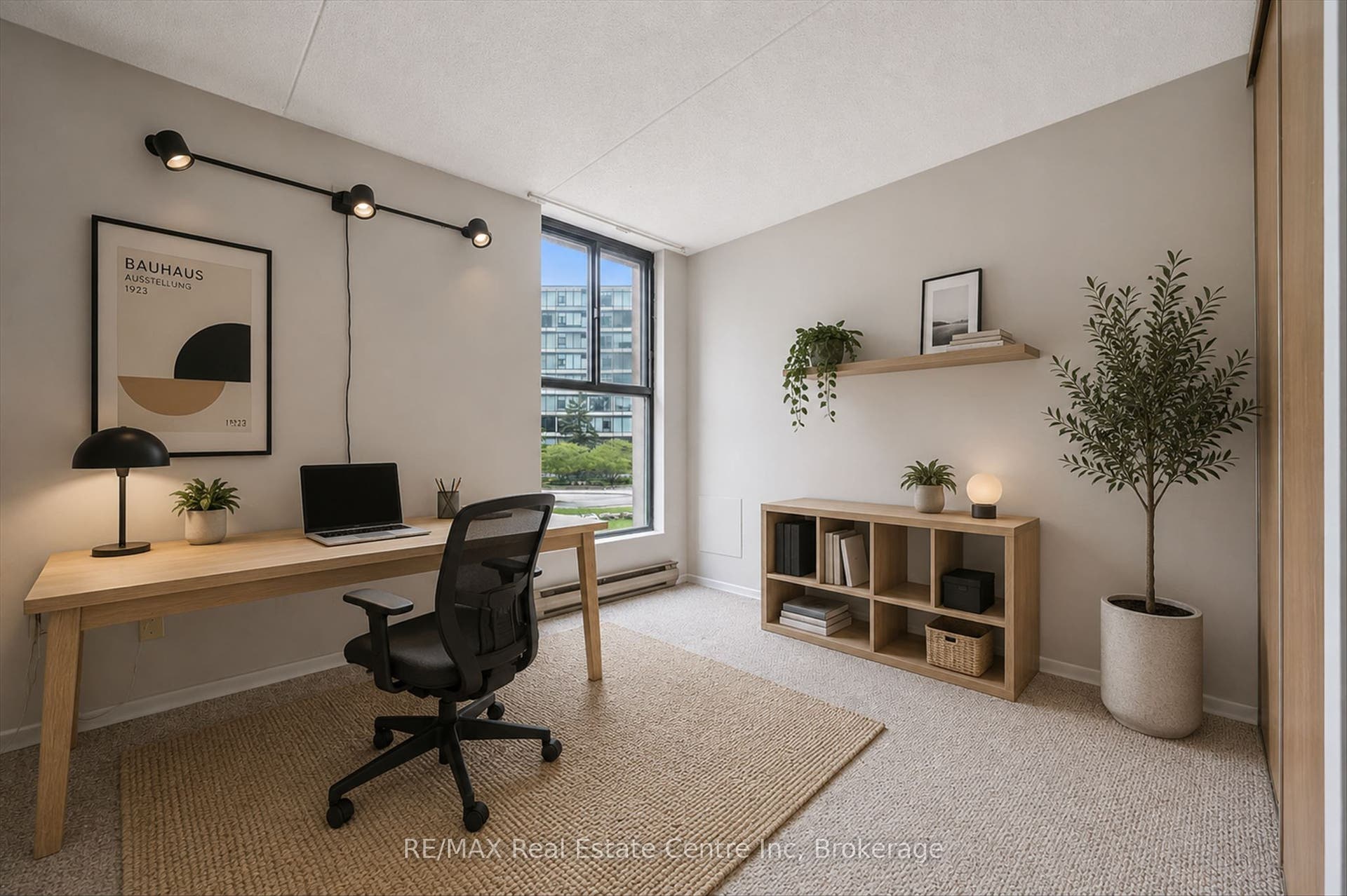 22 Marilyn Drive, #201, Guelph, Wellington ON N1H 7T1 Virtually Staged - Third Bedroom/Office