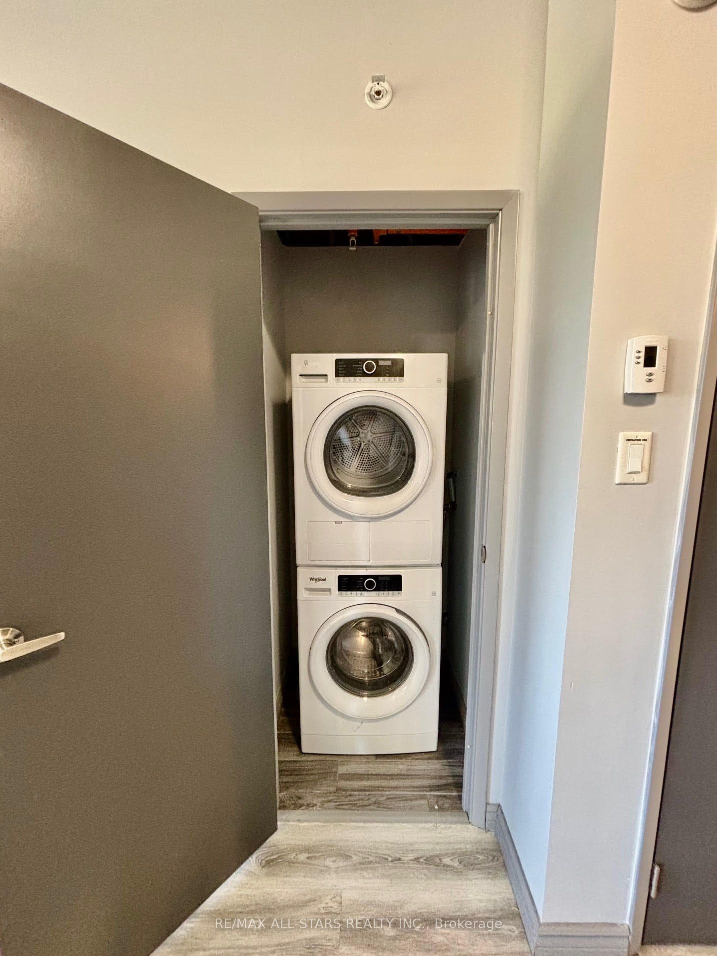 275 Larch Street, #507, Waterloo, Waterloo ON N2L 3R2 275 Larch Street, #507, Waterloo, Waterloo ON N2L 3R2