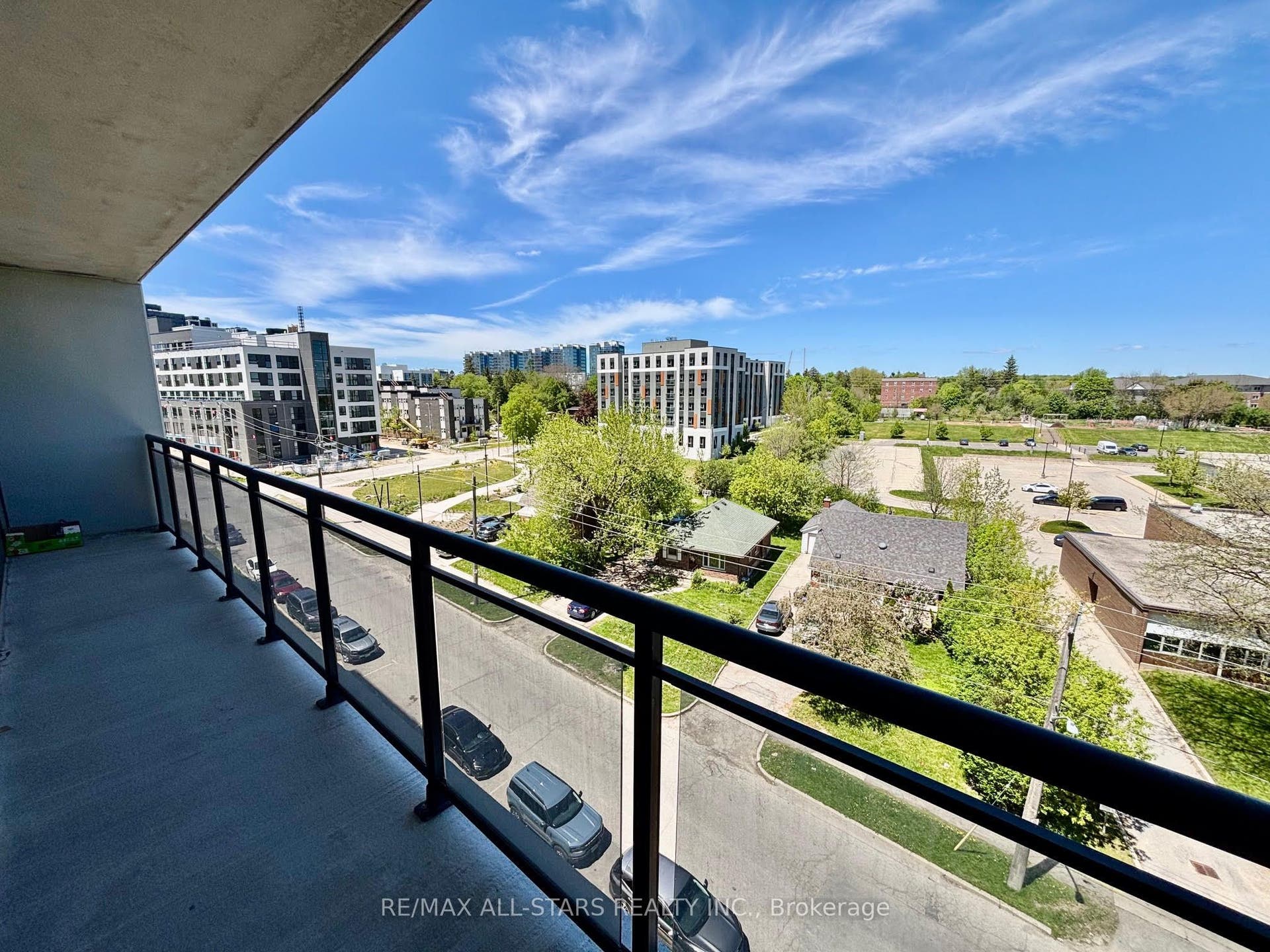 275 Larch Street, #507, Waterloo, Waterloo ON N2L 3R2 275 Larch Street, #507, Waterloo, Waterloo ON N2L 3R2