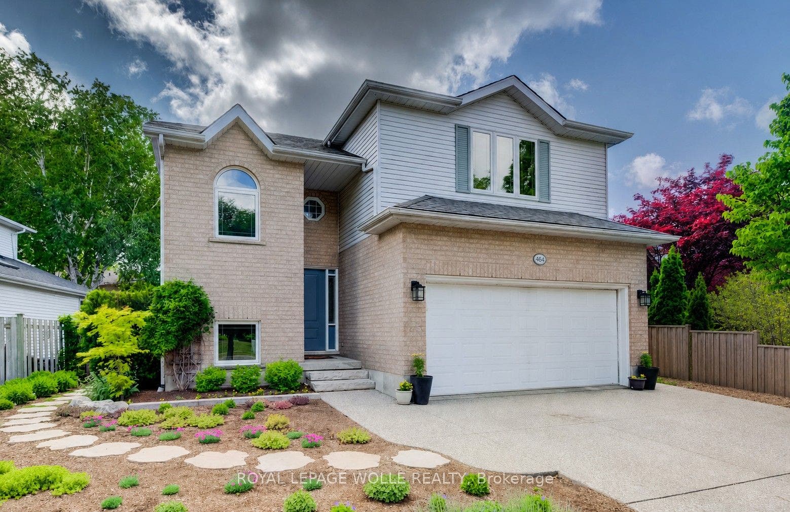 464 Northlake Drive, Waterloo, Waterloo ON N2V 2A4 464 Northlake Drive, Waterloo, Waterloo ON N2V 2A4