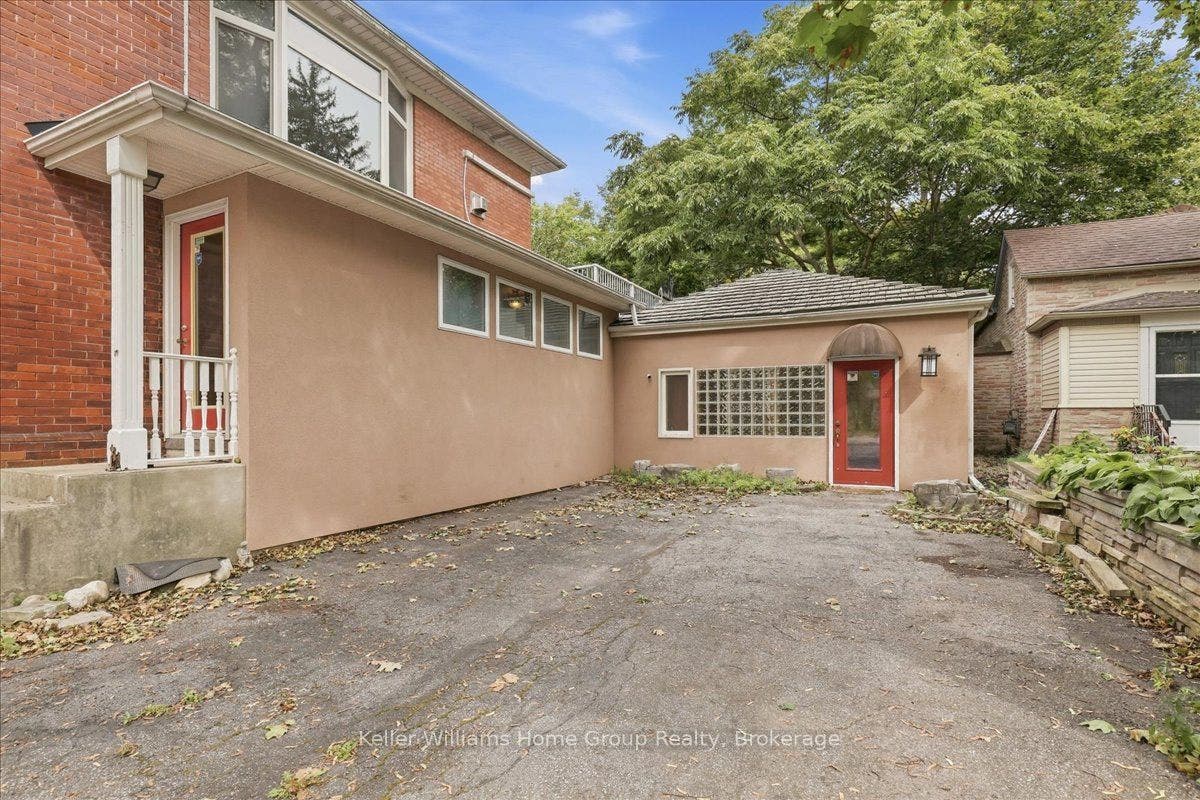 401 Laurel Street, Cambridge, Cambridge, Waterloo ON N3H 3Y7 401 Laurel Street, Cambridge, Cambridge, Waterloo ON N3H 3Y7