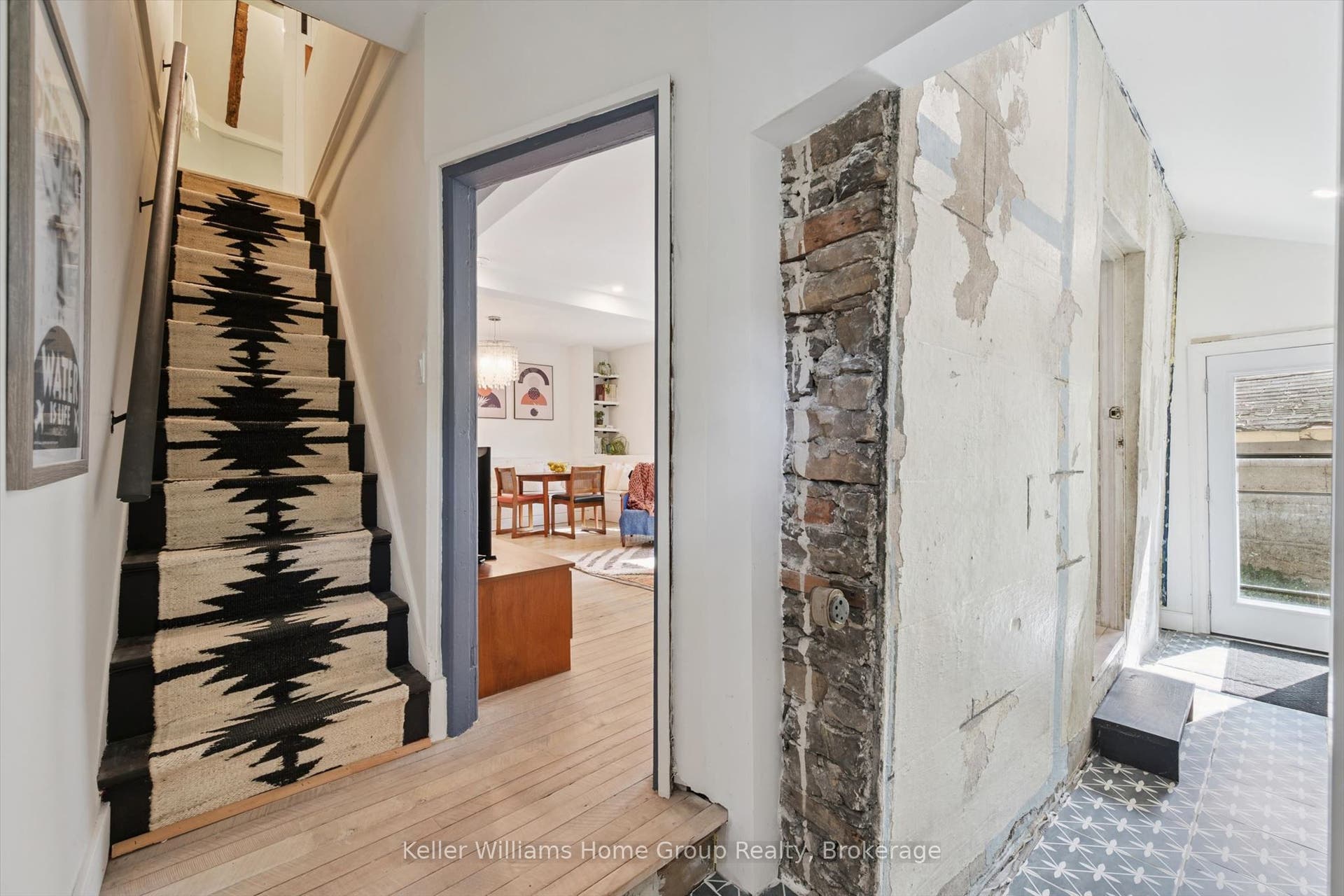 37 Arthur Street N, Guelph, Wellington ON N1E 4T7