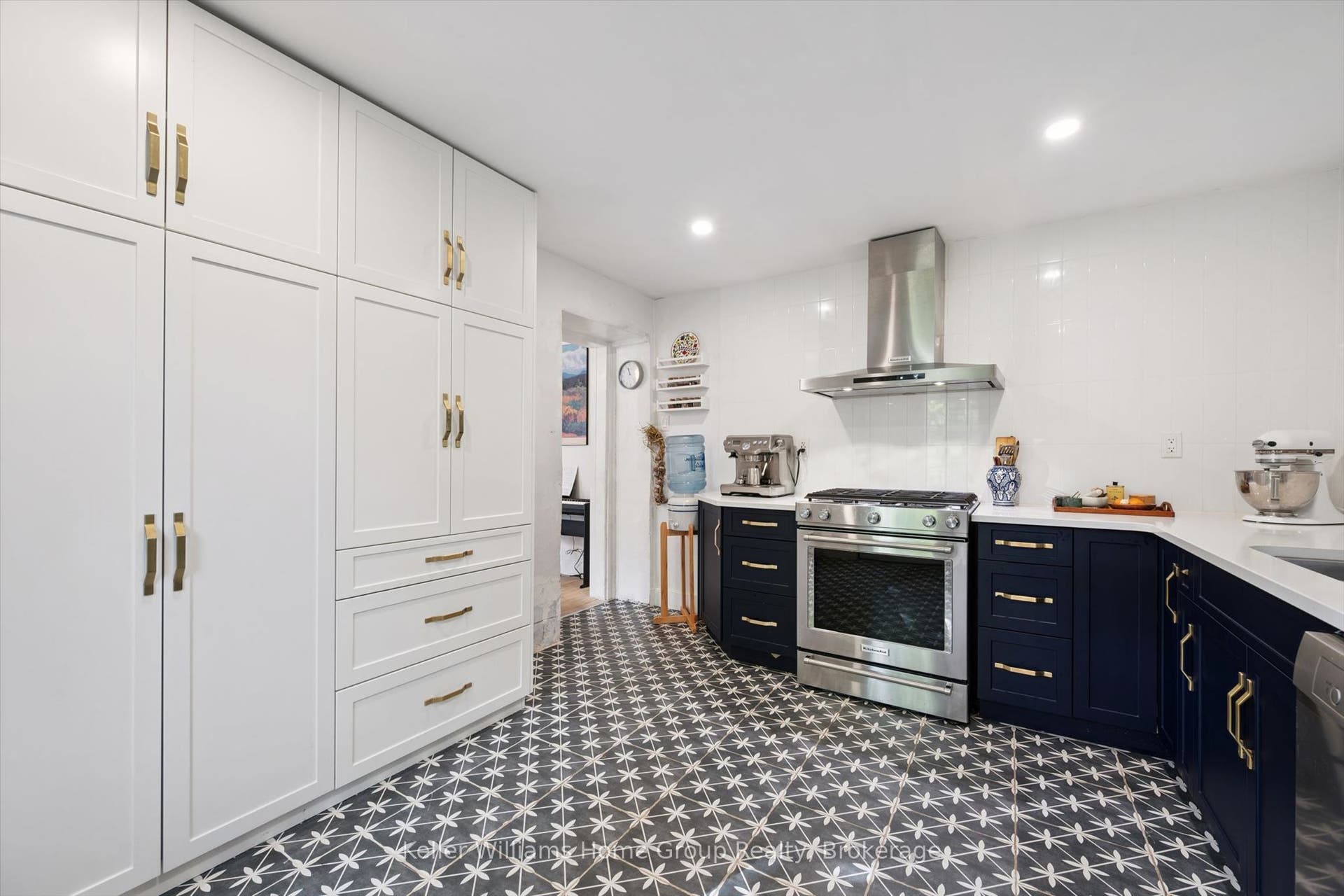 37 Arthur Street N, Guelph, Wellington ON N1E 4T7