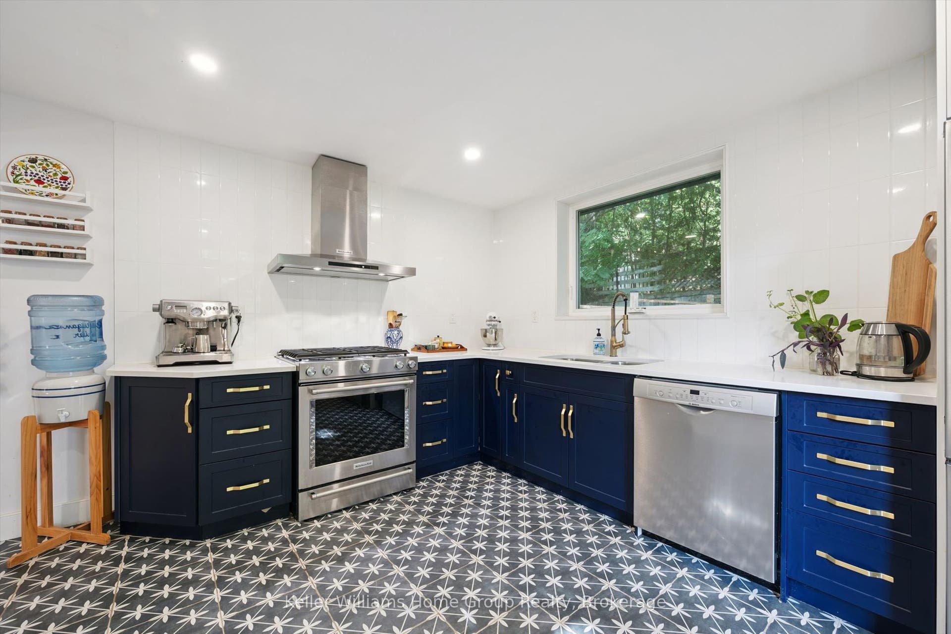37 Arthur Street N, Guelph, Wellington ON N1E 4T7