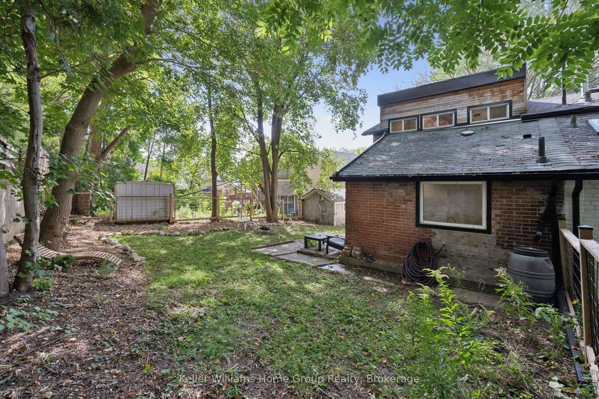 37 Arthur Street N, Guelph, Wellington ON N1E 4T7