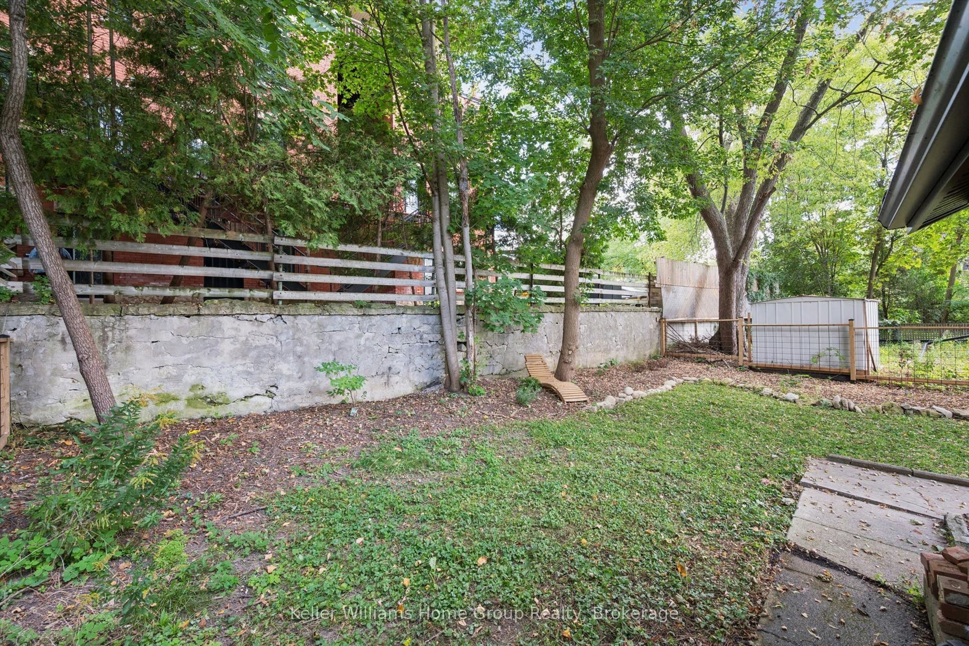 37 Arthur Street N, Guelph, Wellington ON N1E 4T7
