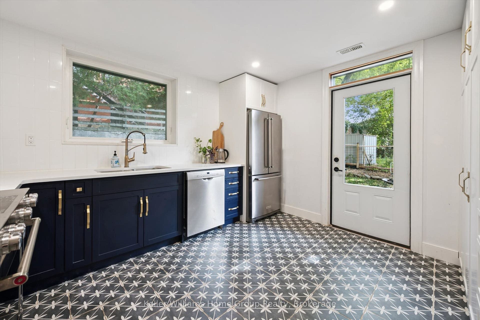 37 Arthur Street N, Guelph, Wellington ON N1E 4T7