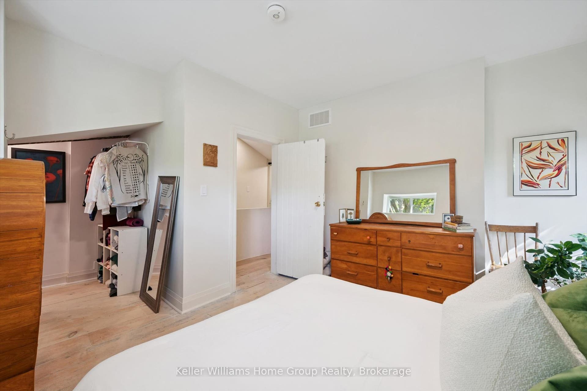 37 Arthur Street N, Guelph, Wellington ON N1E 4T7