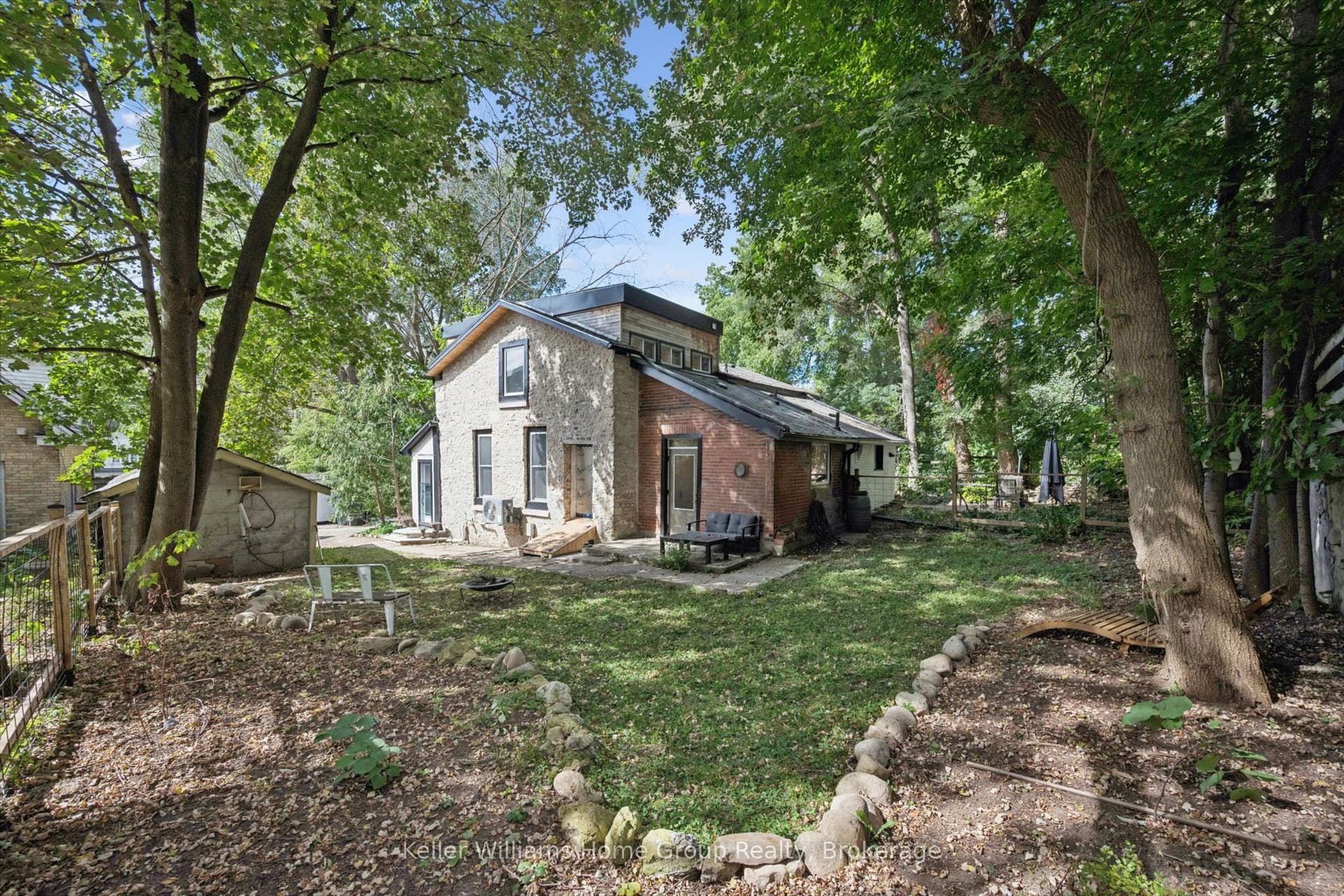 37 Arthur Street N, Guelph, Wellington ON N1E 4T7