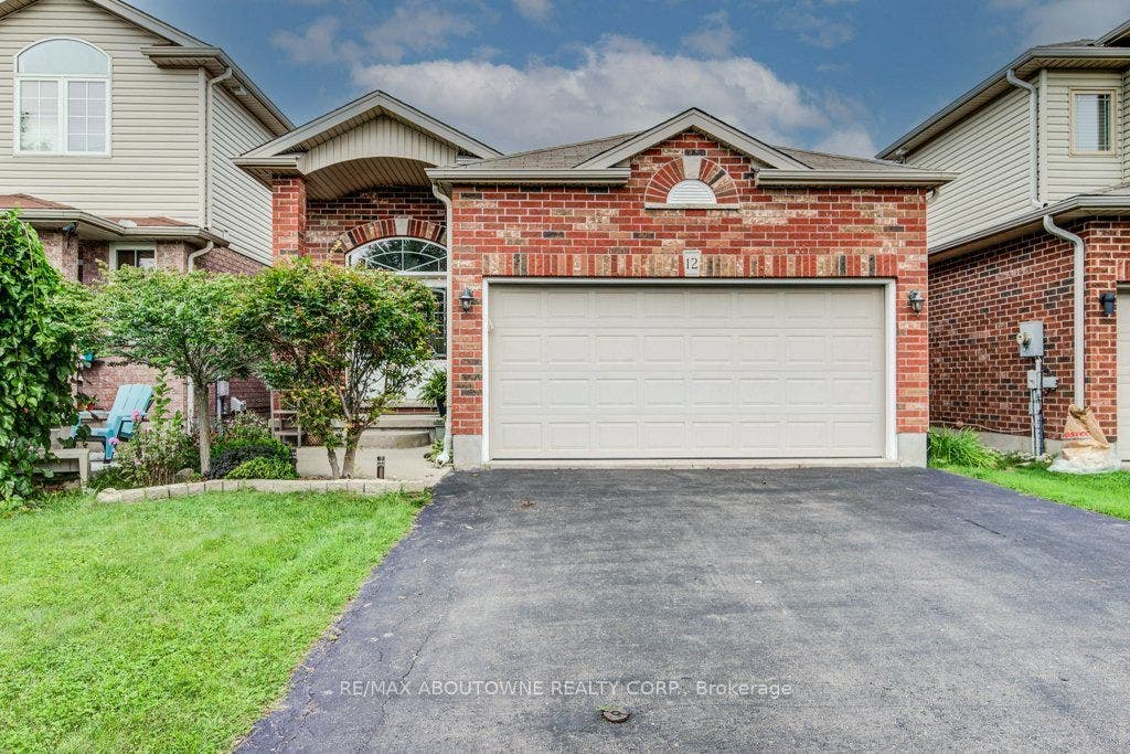 12 BROCK Street, Guelph, Wellington ON N1L 0E3 12 BROCK Street, Guelph, Wellington ON N1L 0E3