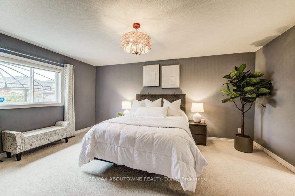 12 BROCK Street, Guelph, Wellington ON N1L 0E3 12 BROCK Street, Guelph, Wellington ON N1L 0E3