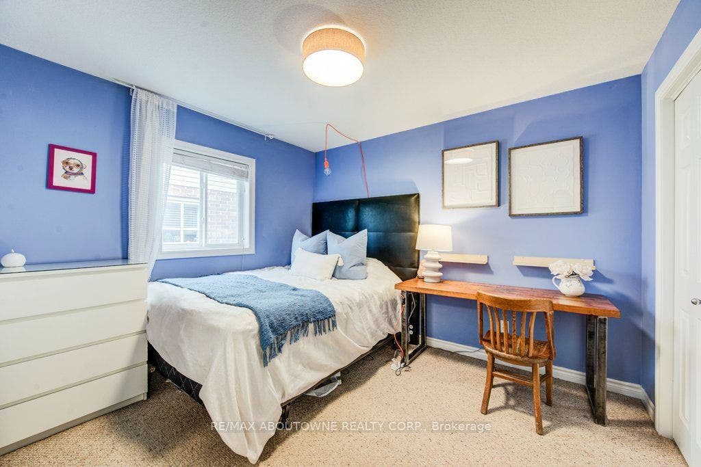 12 BROCK Street, Guelph, Wellington ON N1L 0E3 12 BROCK Street, Guelph, Wellington ON N1L 0E3