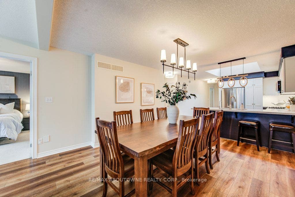12 BROCK Street, Guelph, Wellington ON N1L 0E3 12 BROCK Street, Guelph, Wellington ON N1L 0E3