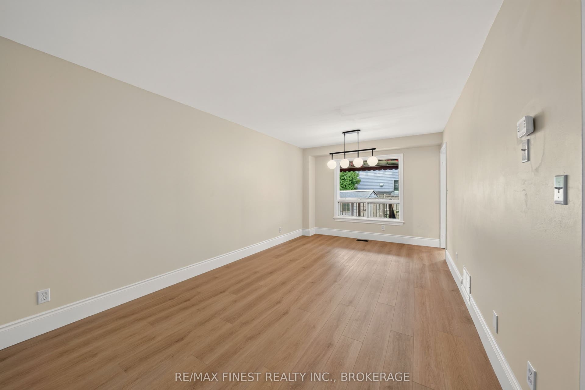 975 Ringstead Street, Kingston, Frontenac ON K7M 8V2 975 Ringstead Street, Kingston, Frontenac ON K7M 8V2