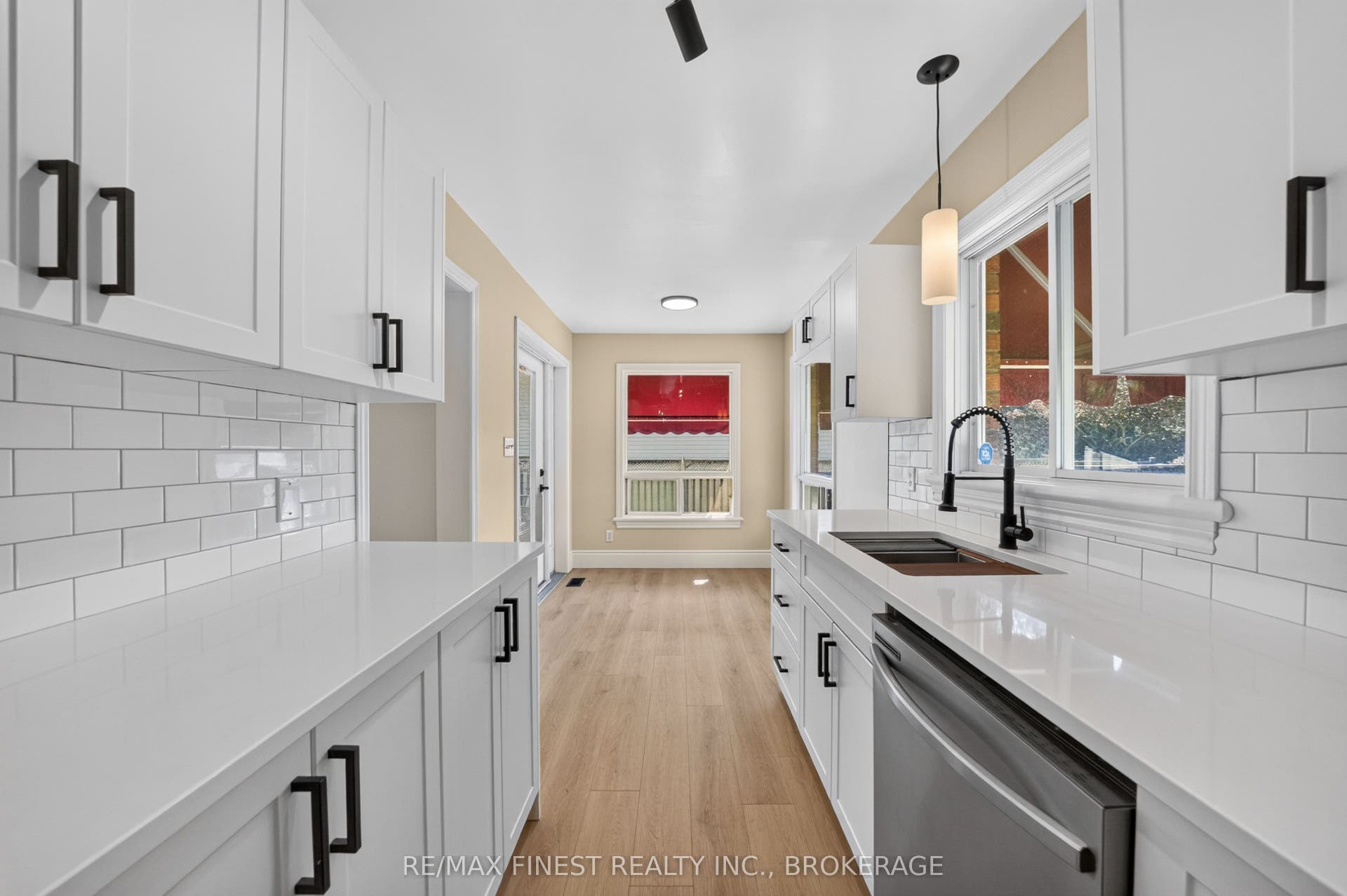 975 Ringstead Street, Kingston, Frontenac ON K7M 8V2 975 Ringstead Street, Kingston, Frontenac ON K7M 8V2
