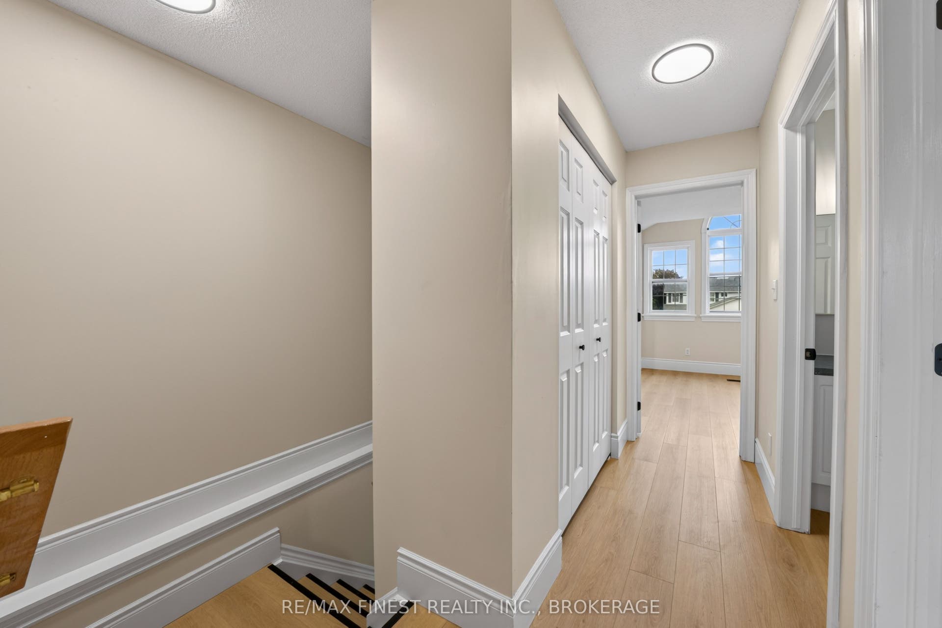 975 Ringstead Street, Kingston, Frontenac ON K7M 8V2 975 Ringstead Street, Kingston, Frontenac ON K7M 8V2
