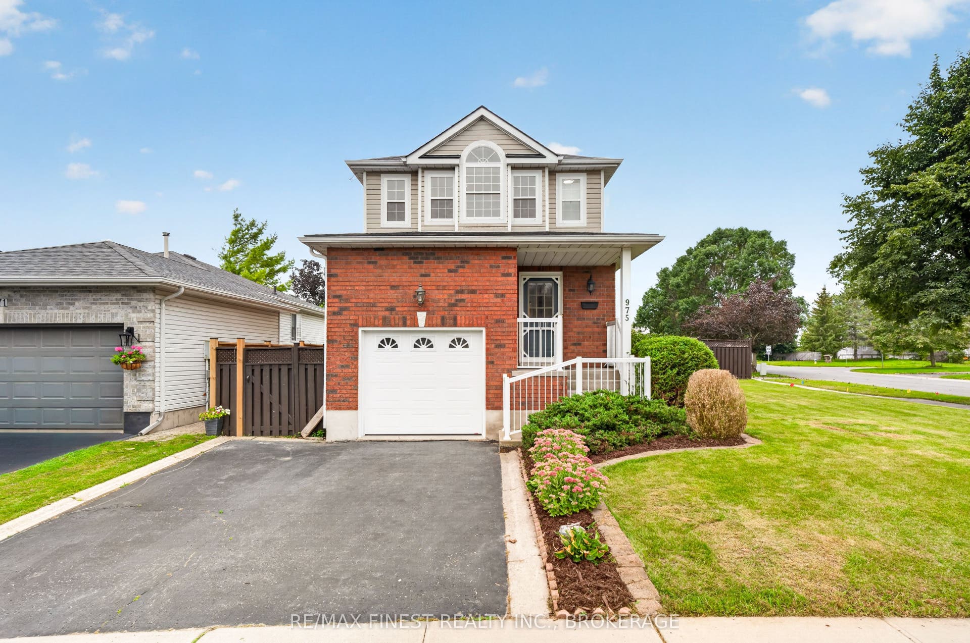 975 Ringstead Street, Kingston, Frontenac ON K7M 8V2 975 Ringstead Street, Kingston, Frontenac ON K7M 8V2