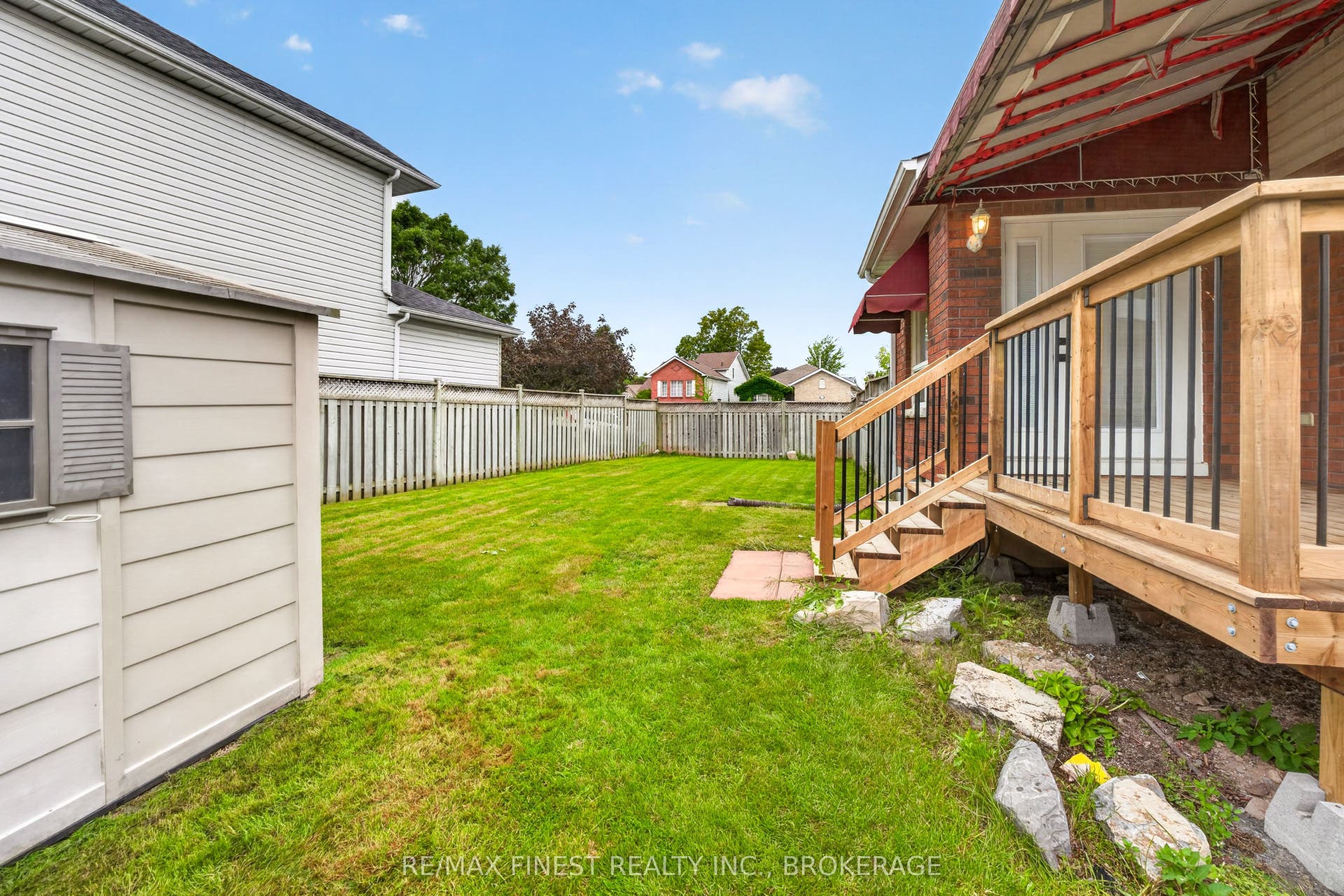 975 Ringstead Street, Kingston, Frontenac ON K7M 8V2 975 Ringstead Street, Kingston, Frontenac ON K7M 8V2