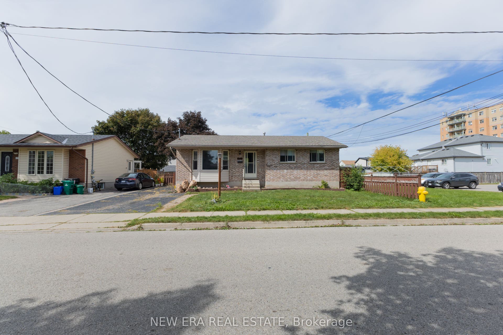 120 Union Street S, Cambridge, Waterloo ON N3H 2H1 120 Union Street S, Cambridge, Waterloo ON N3H 2H1