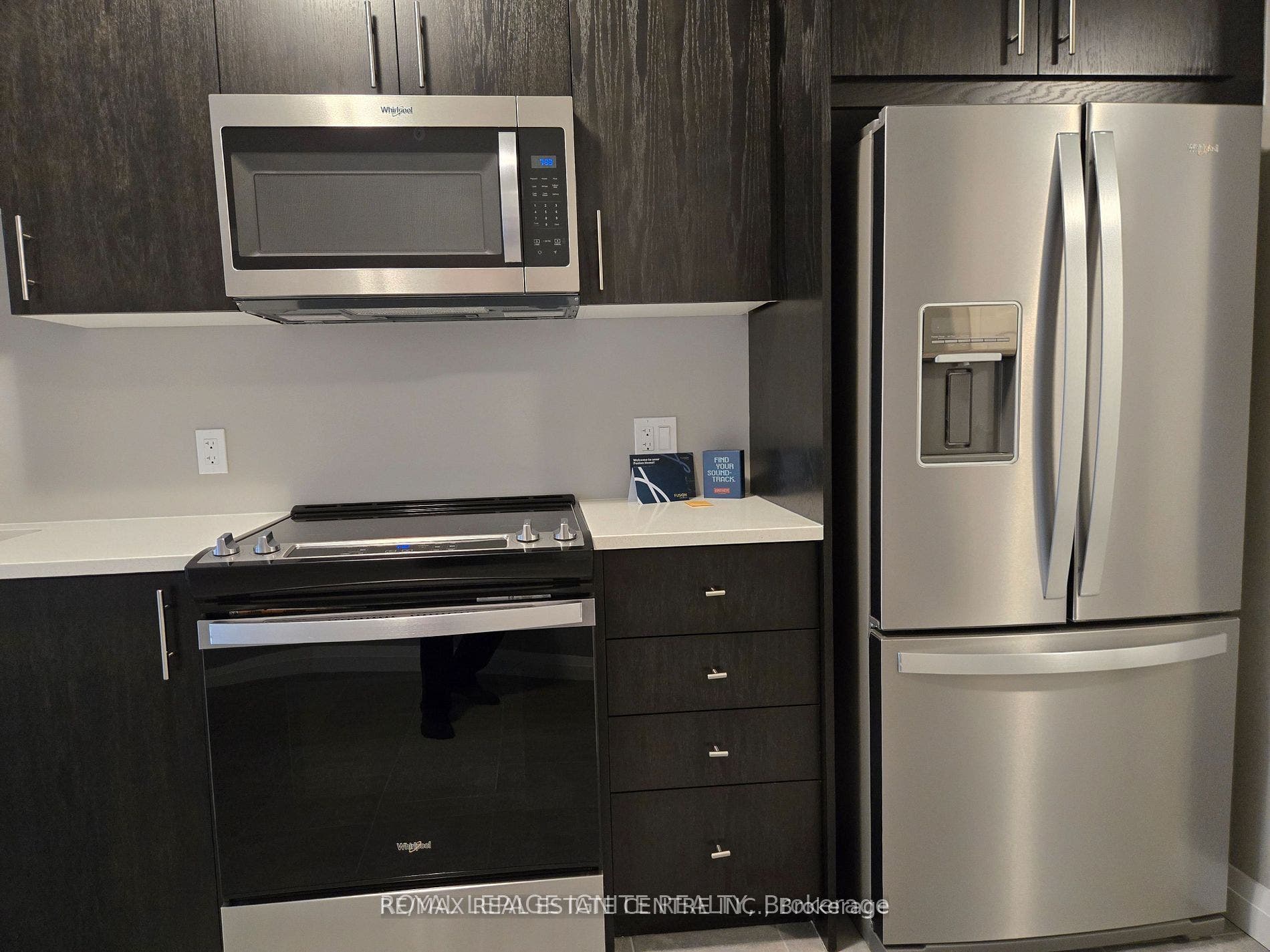 93 Arthur Street S, #810, Guelph, Wellington ON N1E 0S6
