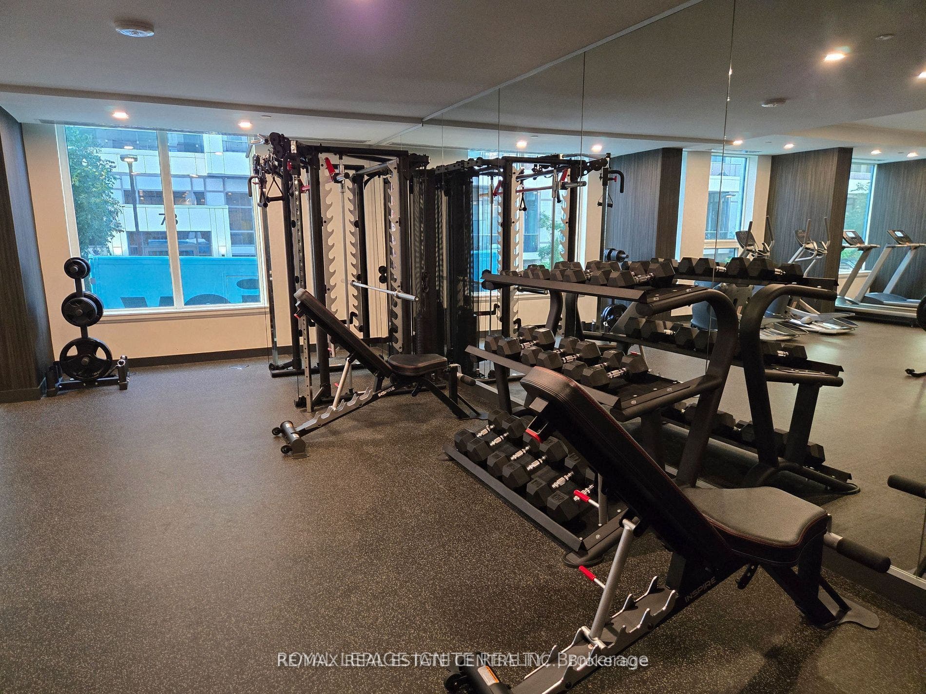 93 Arthur Street S, #810, Guelph, Wellington ON N1E 0S6