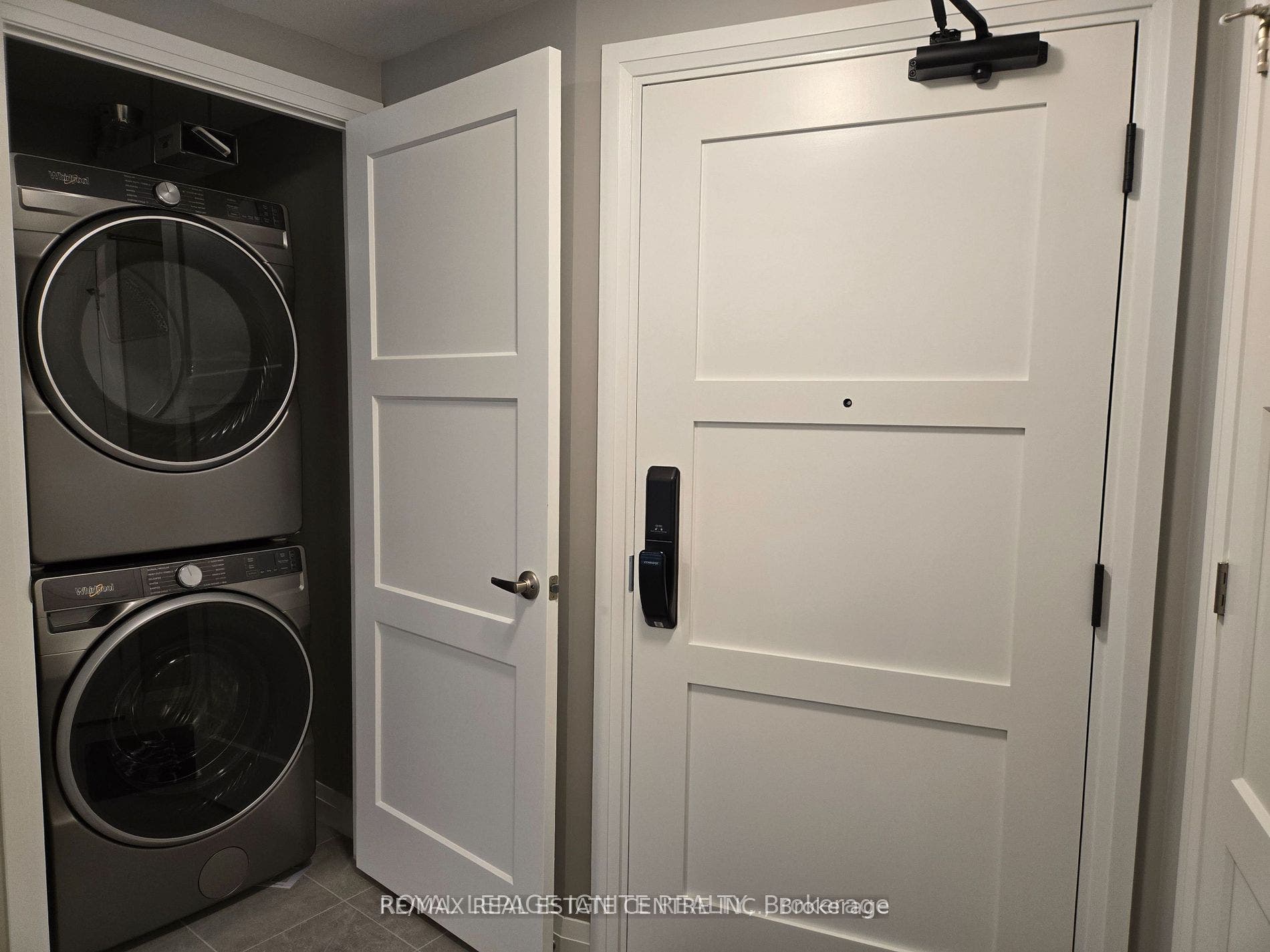 93 Arthur Street S, #810, Guelph, Wellington ON N1E 0S6