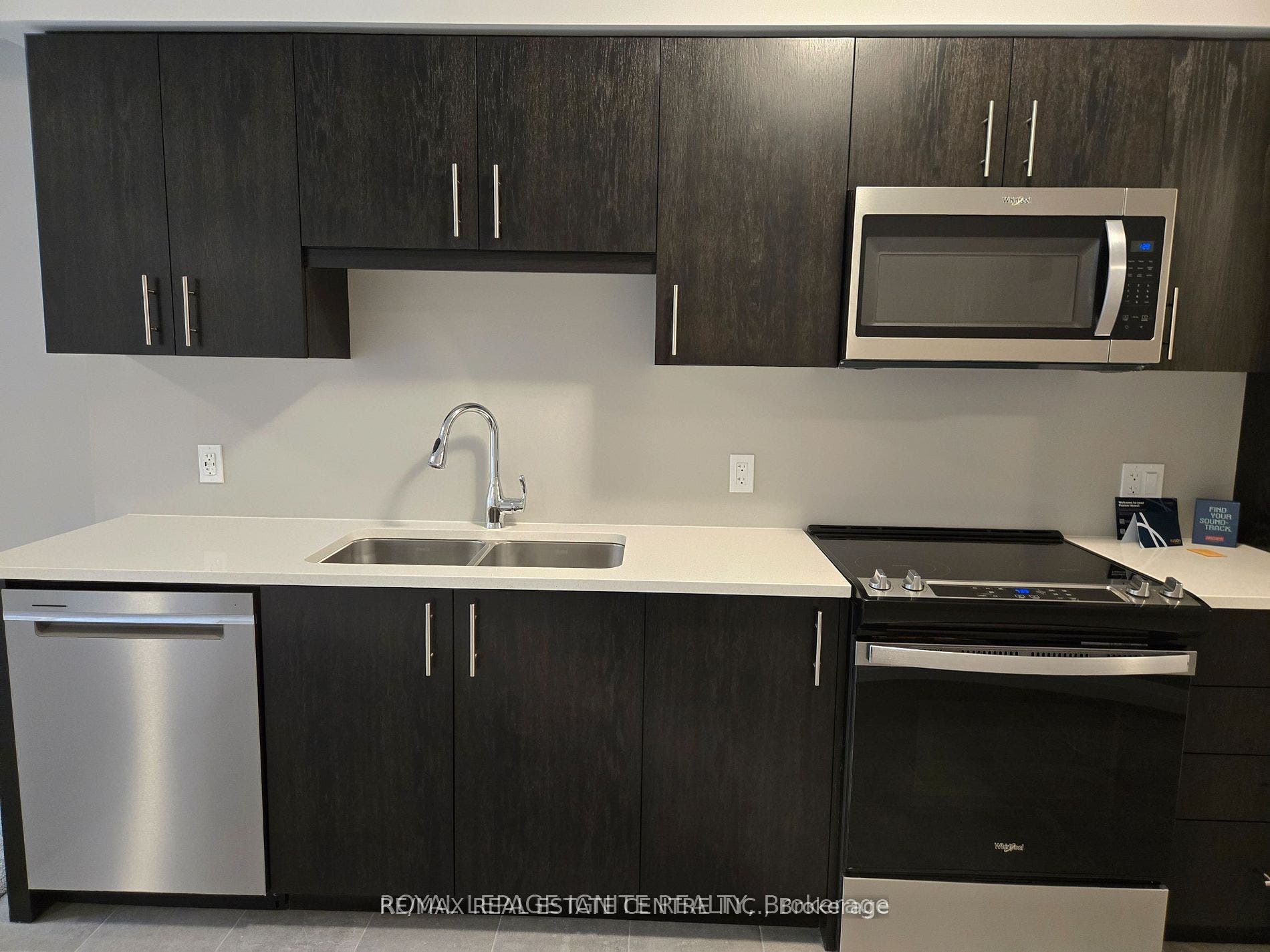 93 Arthur Street S, #810, Guelph, Wellington ON N1E 0S6