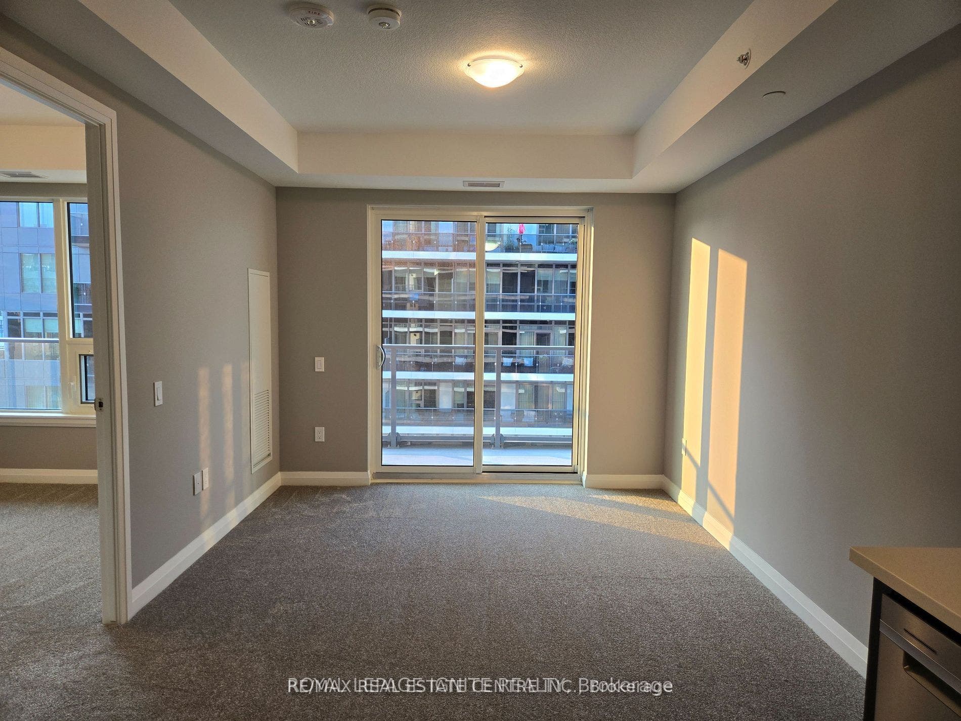 93 Arthur Street S, #810, Guelph, Wellington ON N1E 0S6