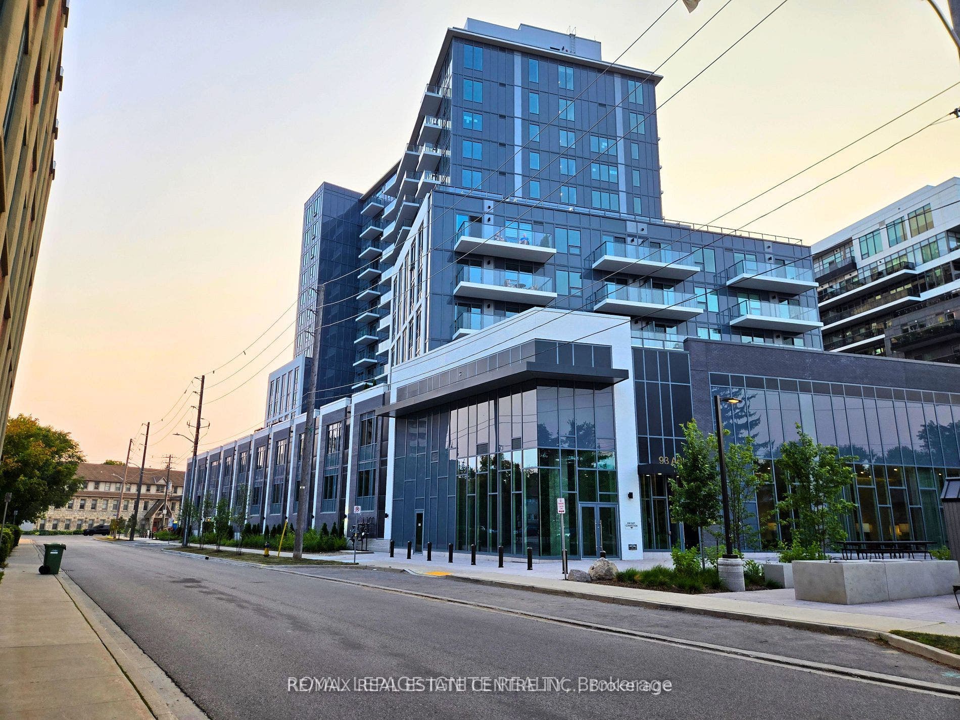93 Arthur Street S, #810, Guelph, Wellington ON N1E 0S6