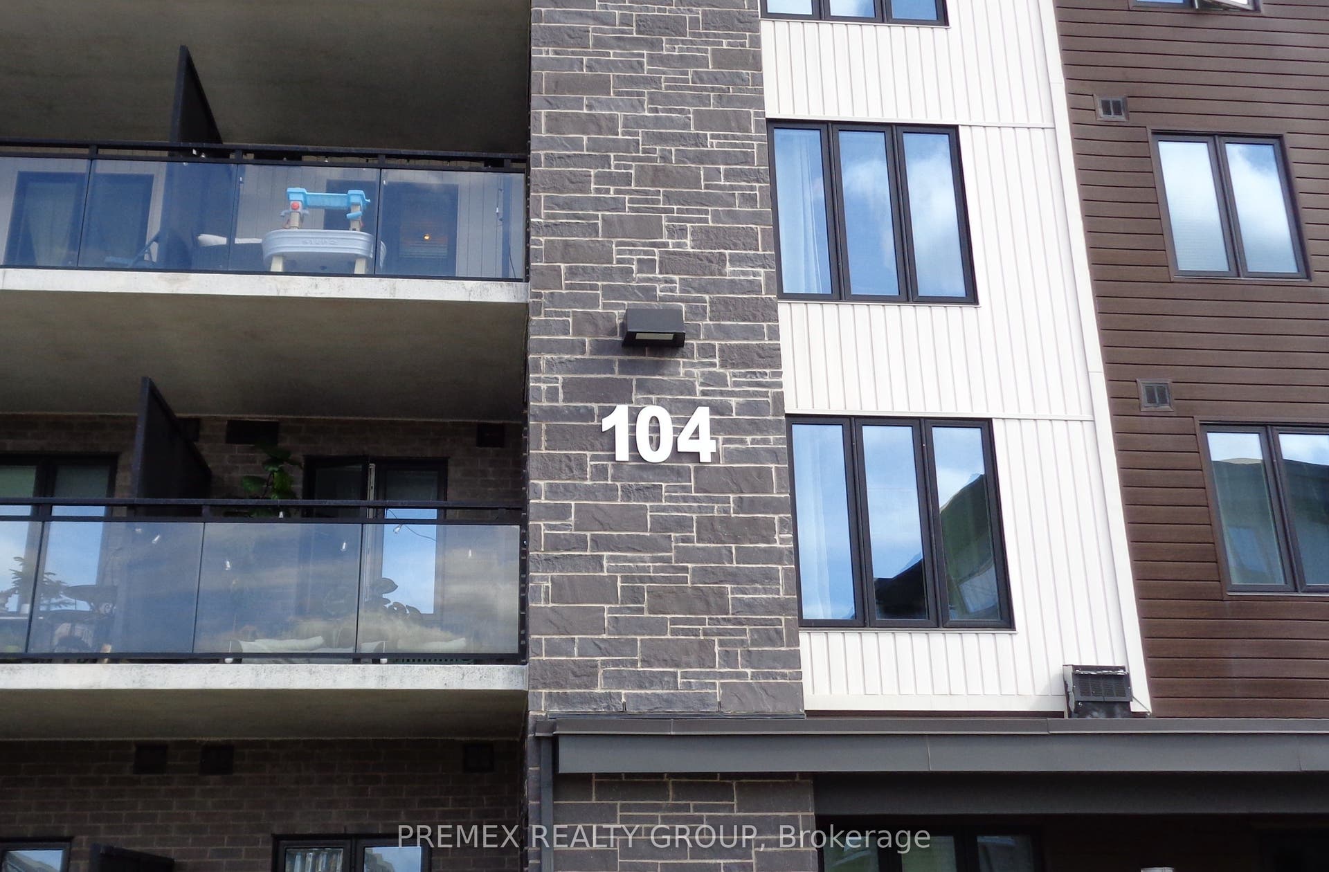 104 Summit Ridge Drive, #101, Guelph, Wellington ON N1E 0R5 104 Summit Ridge Drive, #101, Guelph, Wellington ON N1E 0R5