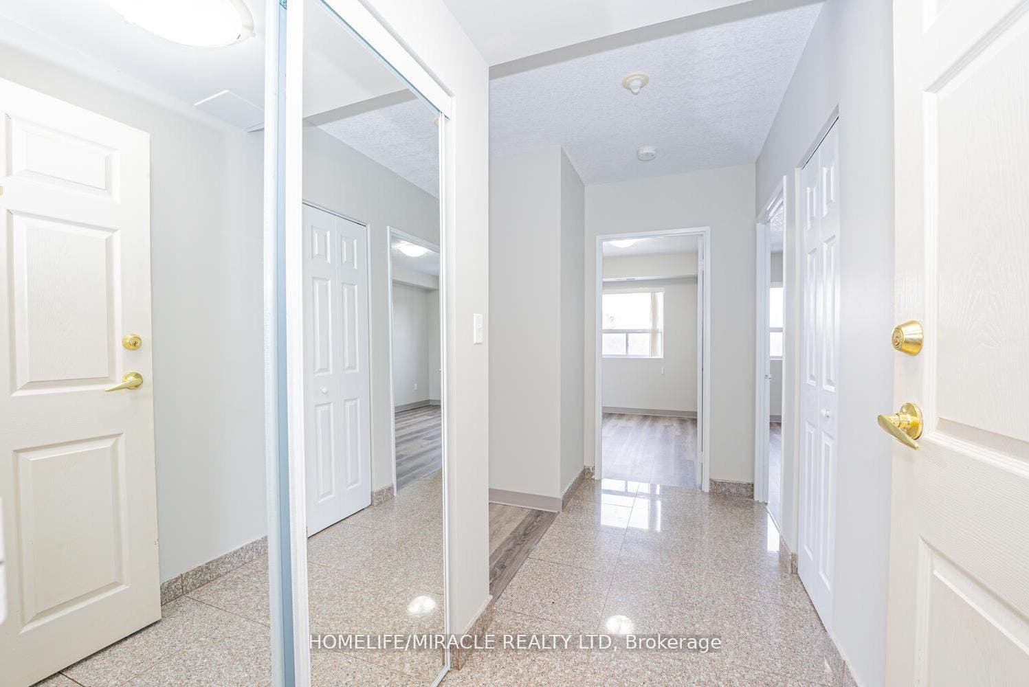 274 Erb Street W, #610, Waterloo, Waterloo ON N2L 1W2 274 Erb Street W, #610, Waterloo, Waterloo ON N2L 1W2