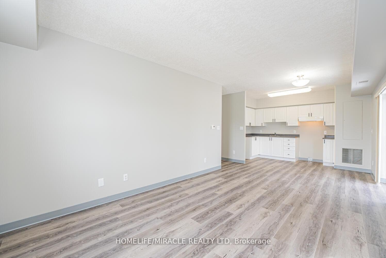 274 Erb Street W, #610, Waterloo, Waterloo ON N2L 1W2 274 Erb Street W, #610, Waterloo, Waterloo ON N2L 1W2