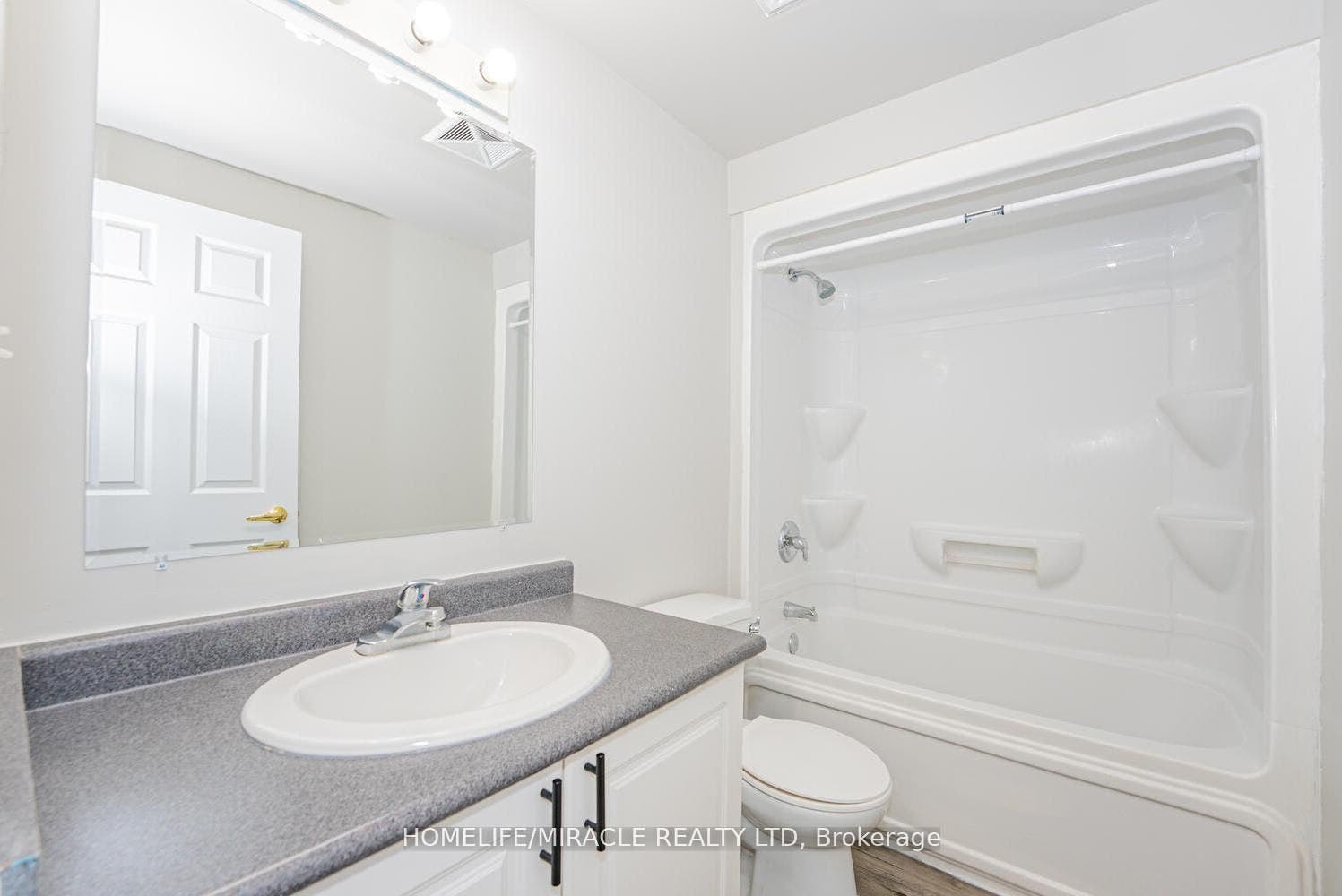 274 Erb Street W, #610, Waterloo, Waterloo ON N2L 1W2 274 Erb Street W, #610, Waterloo, Waterloo ON N2L 1W2