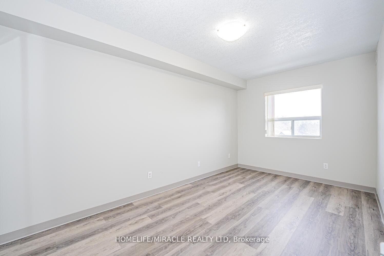 274 Erb Street W, #610, Waterloo, Waterloo ON N2L 1W2 274 Erb Street W, #610, Waterloo, Waterloo ON N2L 1W2