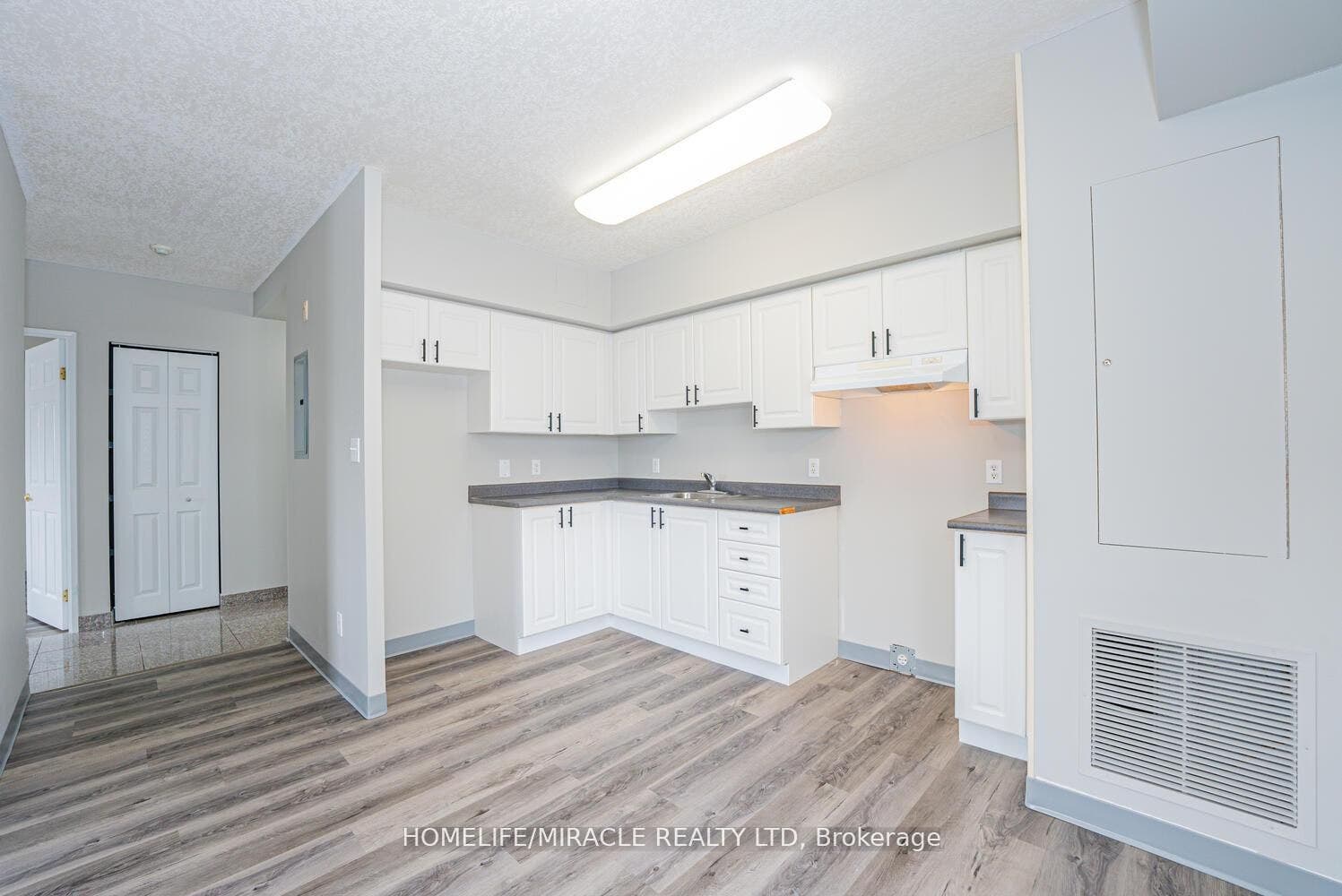 274 Erb Street W, #610, Waterloo, Waterloo ON N2L 1W2 274 Erb Street W, #610, Waterloo, Waterloo ON N2L 1W2