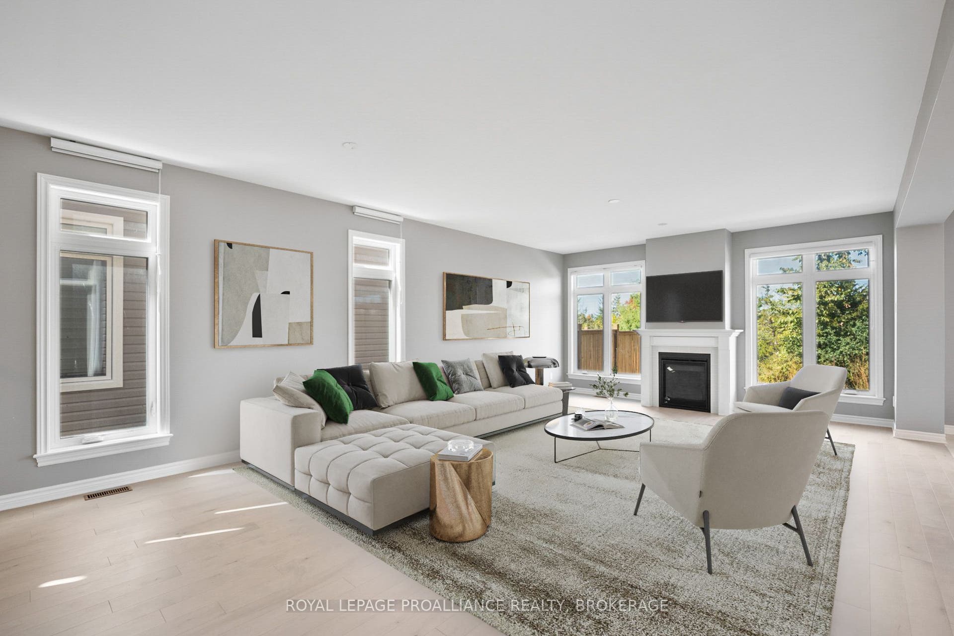 1374 Monarch Drive, Kingston, Frontenac ON K7P 0S2 Virtually staged living room.