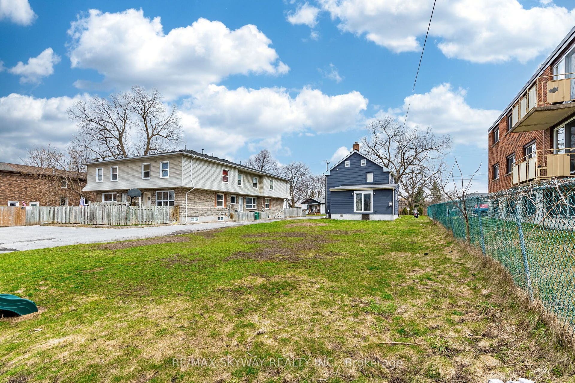 1230 Duke Street, Cambridge, Waterloo ON N3H 3V7