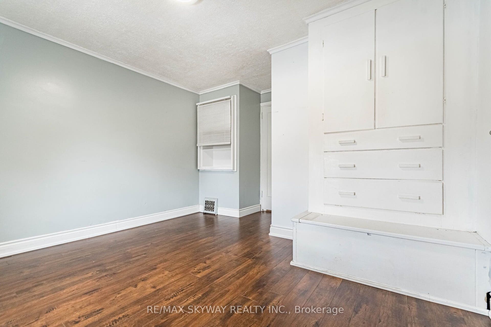1230 Duke Street, Cambridge, Waterloo ON N3H 3V7