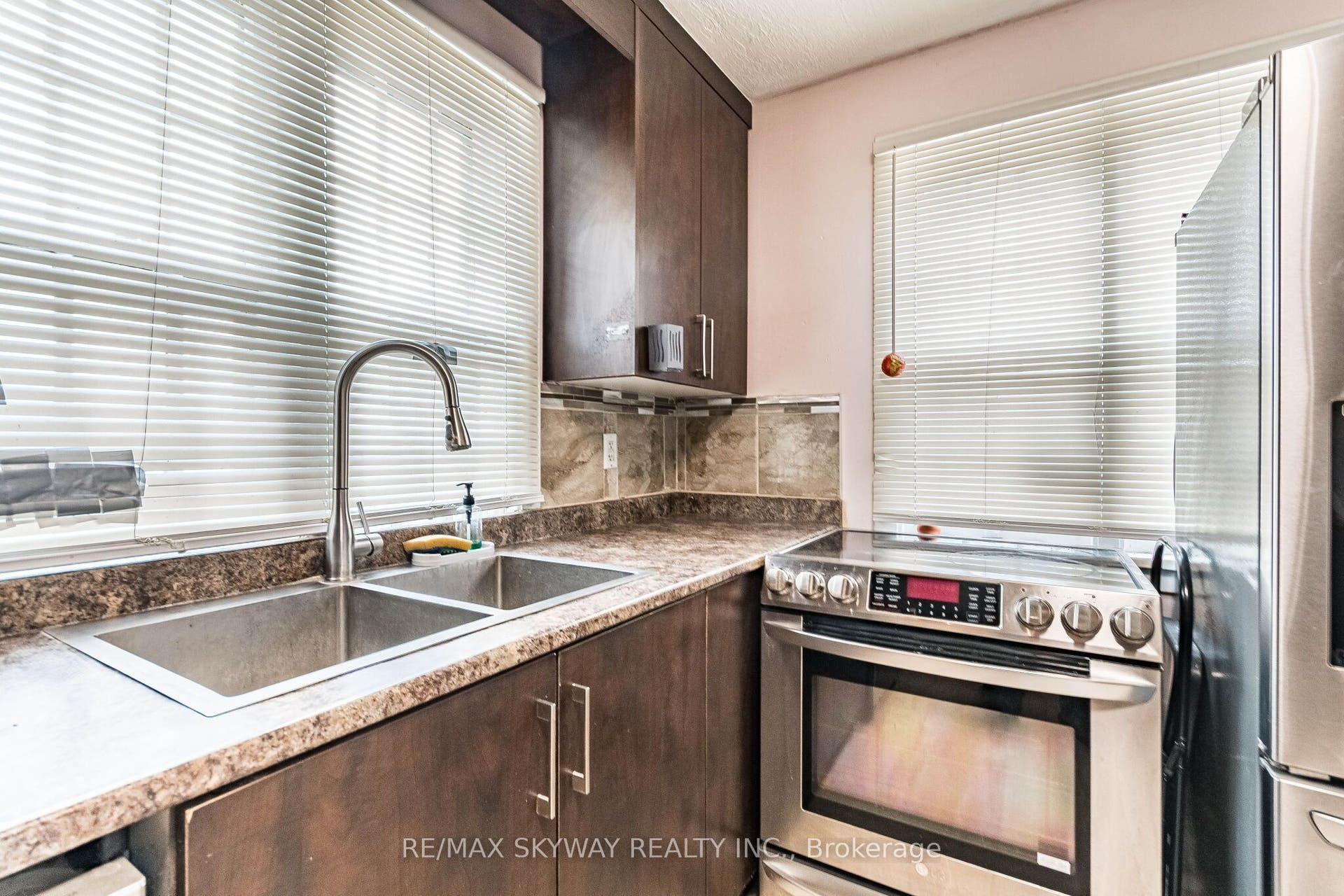 1230 Duke Street, Cambridge, Waterloo ON N3H 3V7