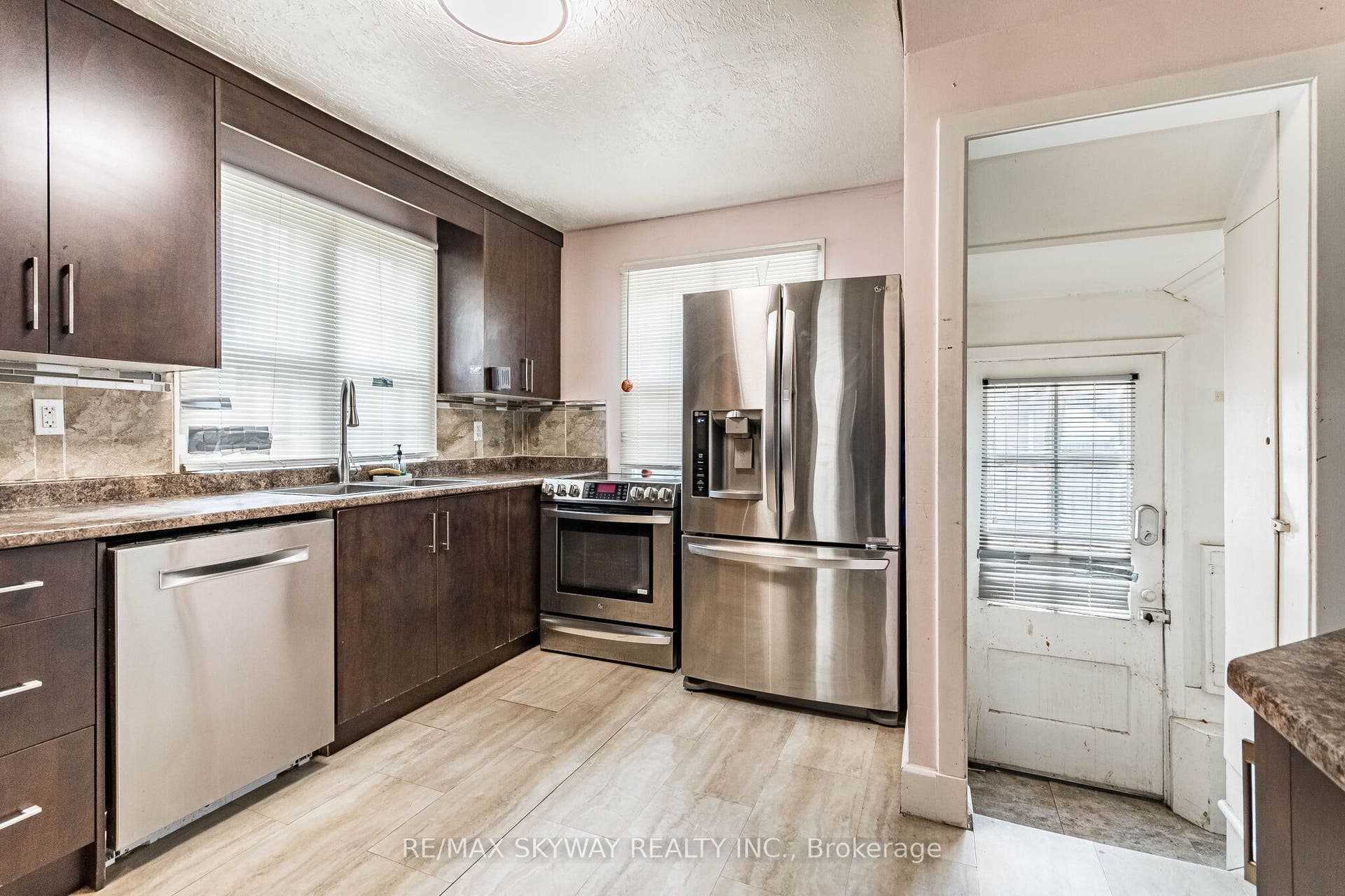 1230 Duke Street, Cambridge, Waterloo ON N3H 3V7